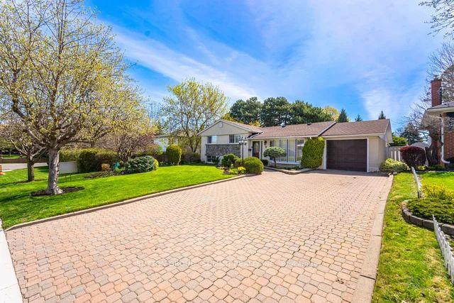 3 Donata Drive — photo 1