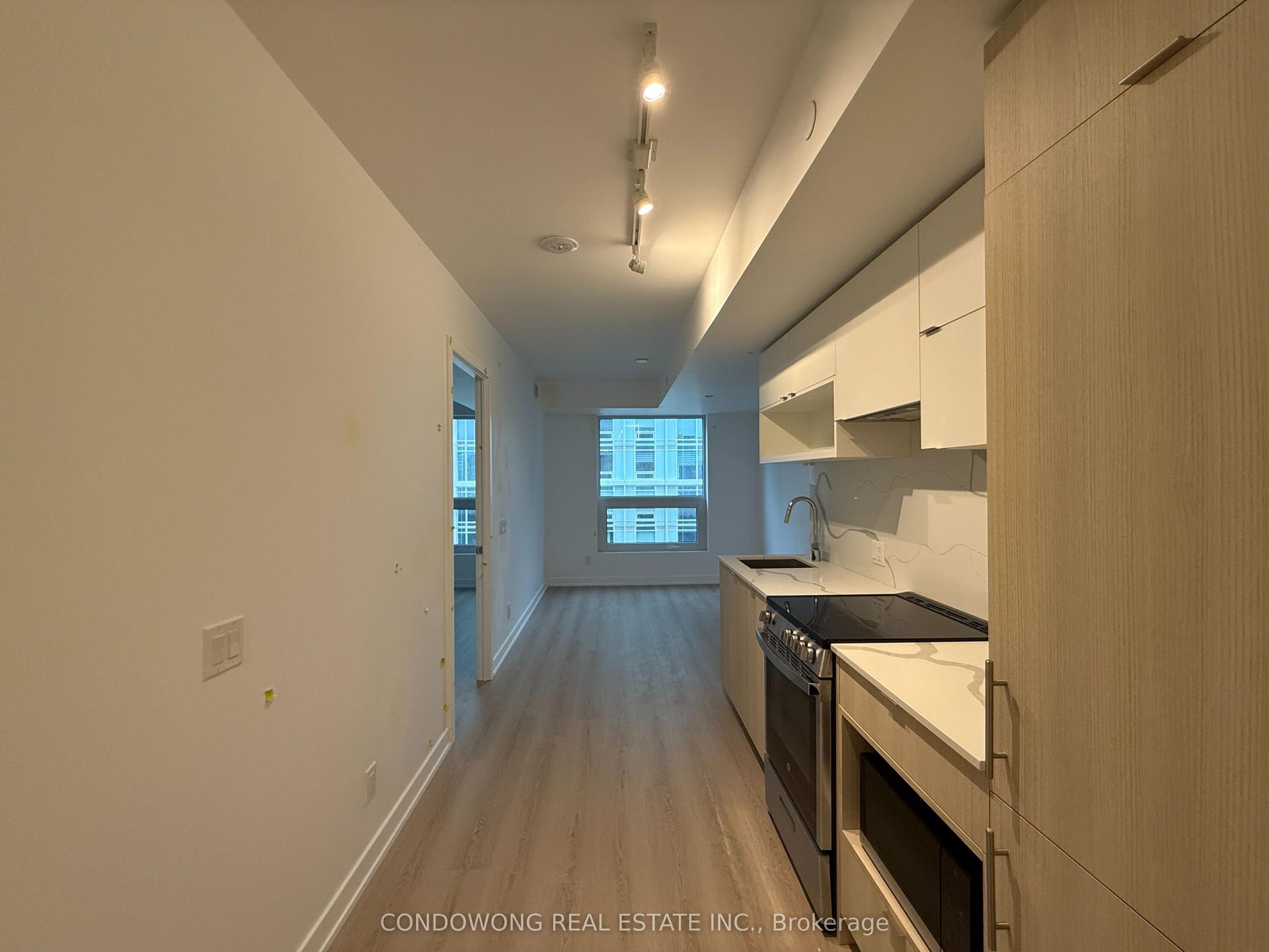 100 Queen Street E 1812 #1812 — photo 1