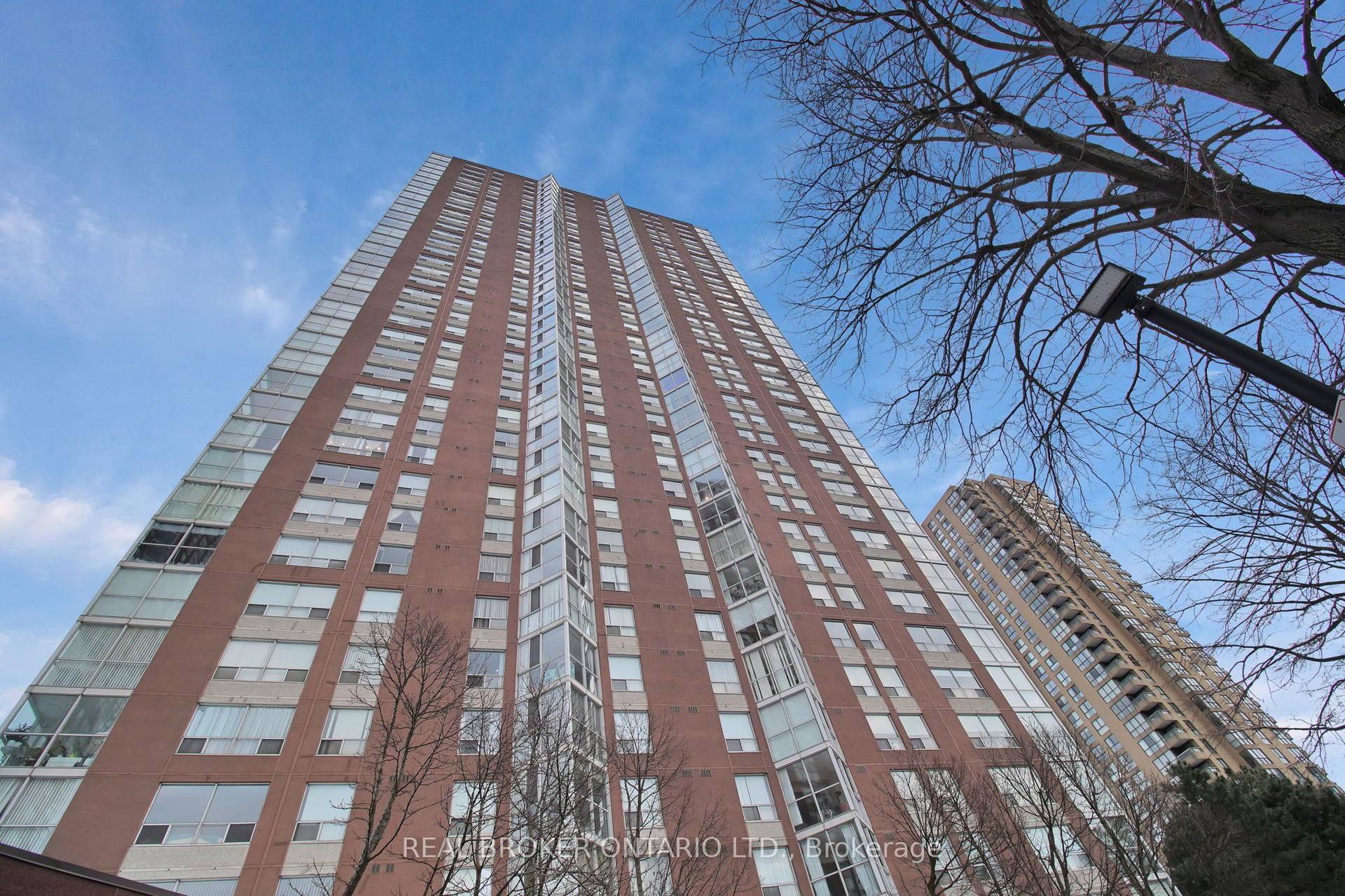 5 Concorde Place 3301 #3301, Toronto — Condo for sale, photo 1