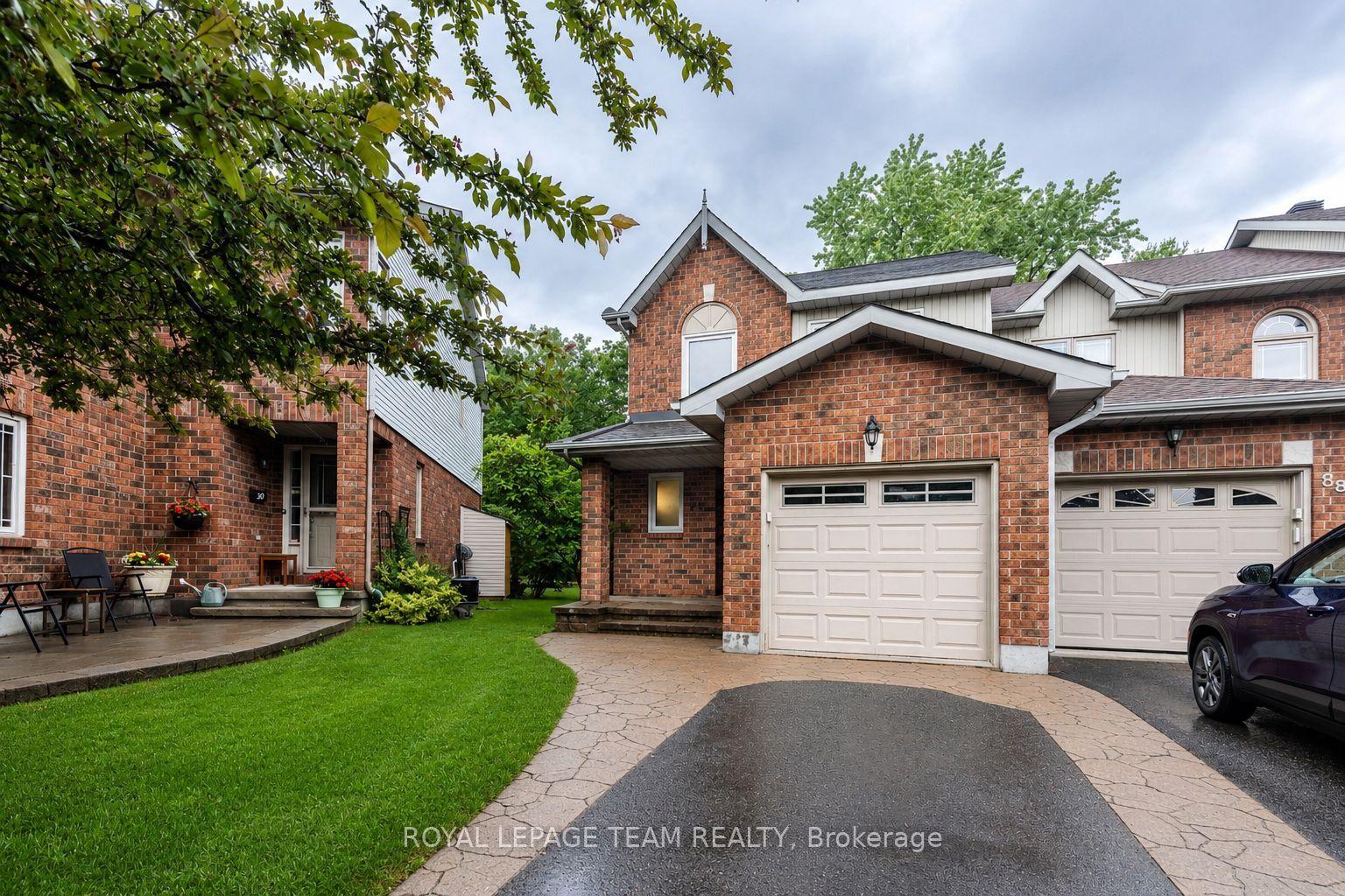 90 Blackdome Crescent — photo 1
