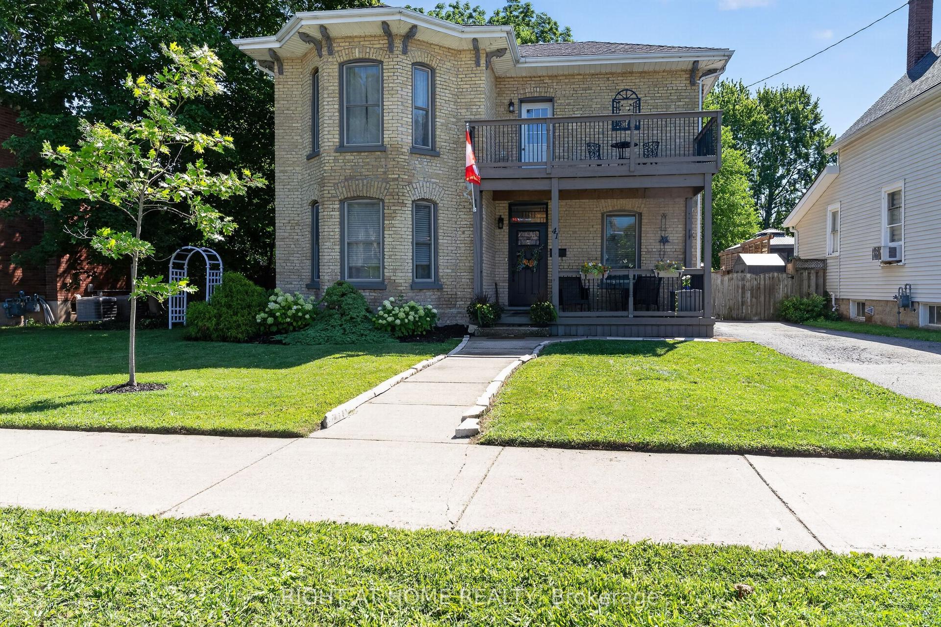 41 Hincks Street, St. Thomas — Detached for sale, photo 1