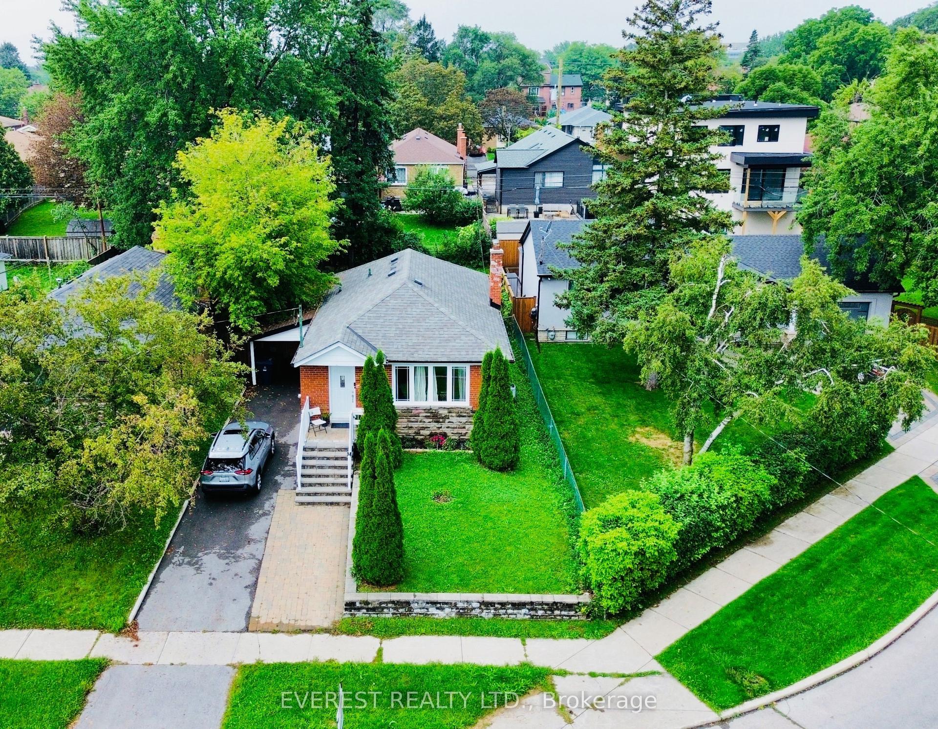 130 Portsdown Road, Toronto — Detached for sale, photo 1