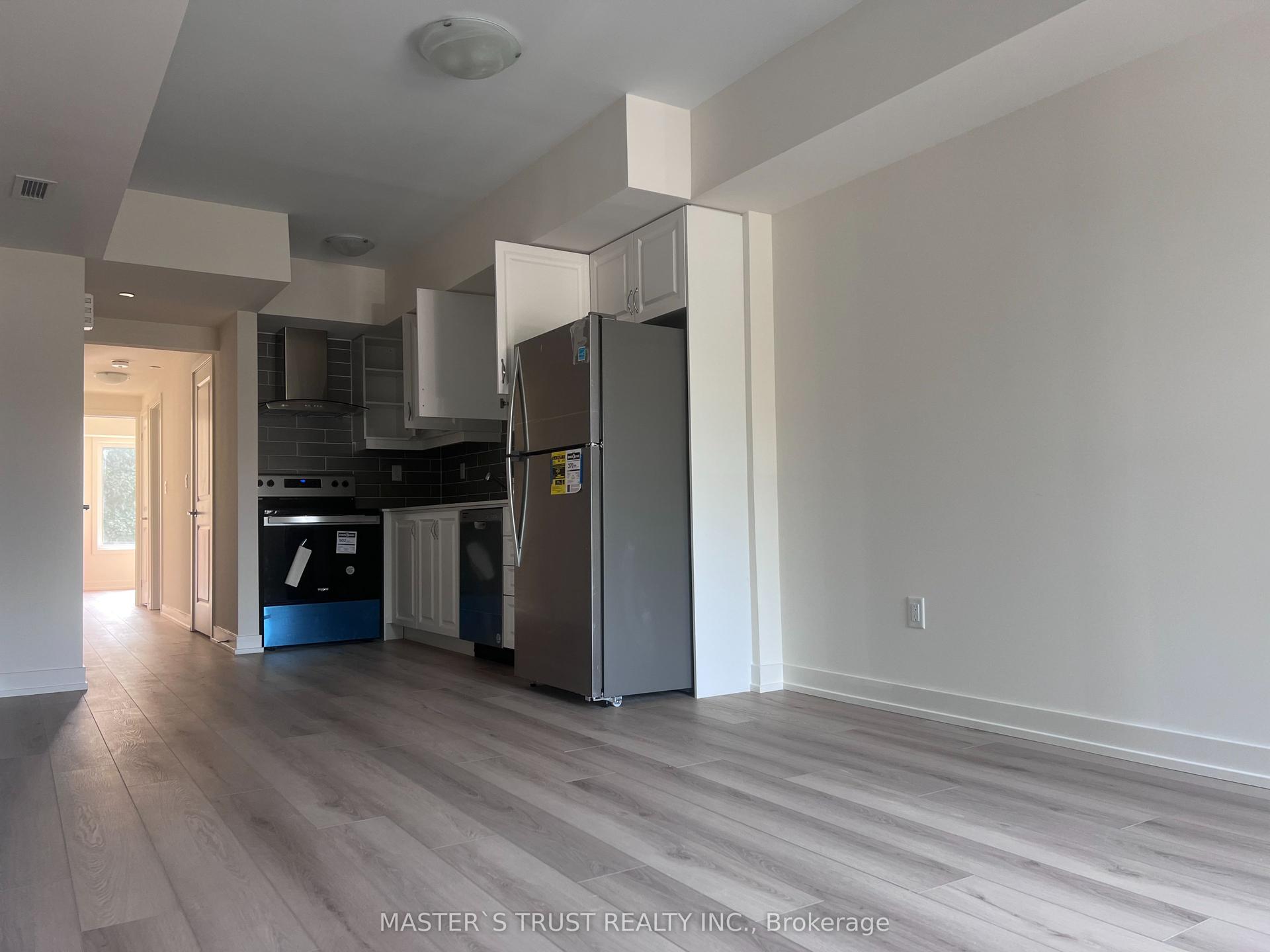 56 Elizabeth Street S 1203 #1203, Richmond Hill — Condo Town for lease, photo 1