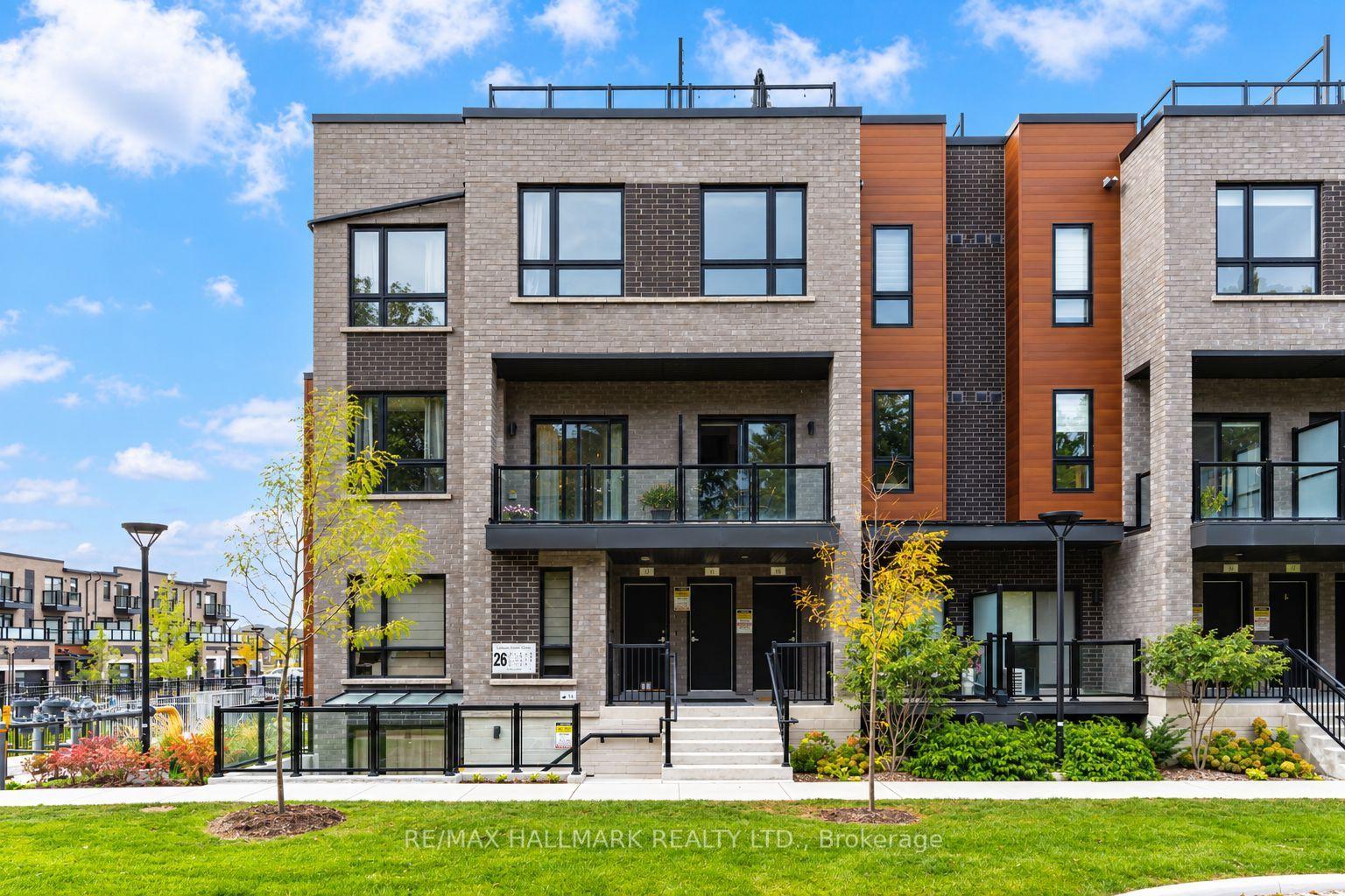 26 Lytham Green Circle 11 #11, Newmarket — Condo Town for sale, photo 1