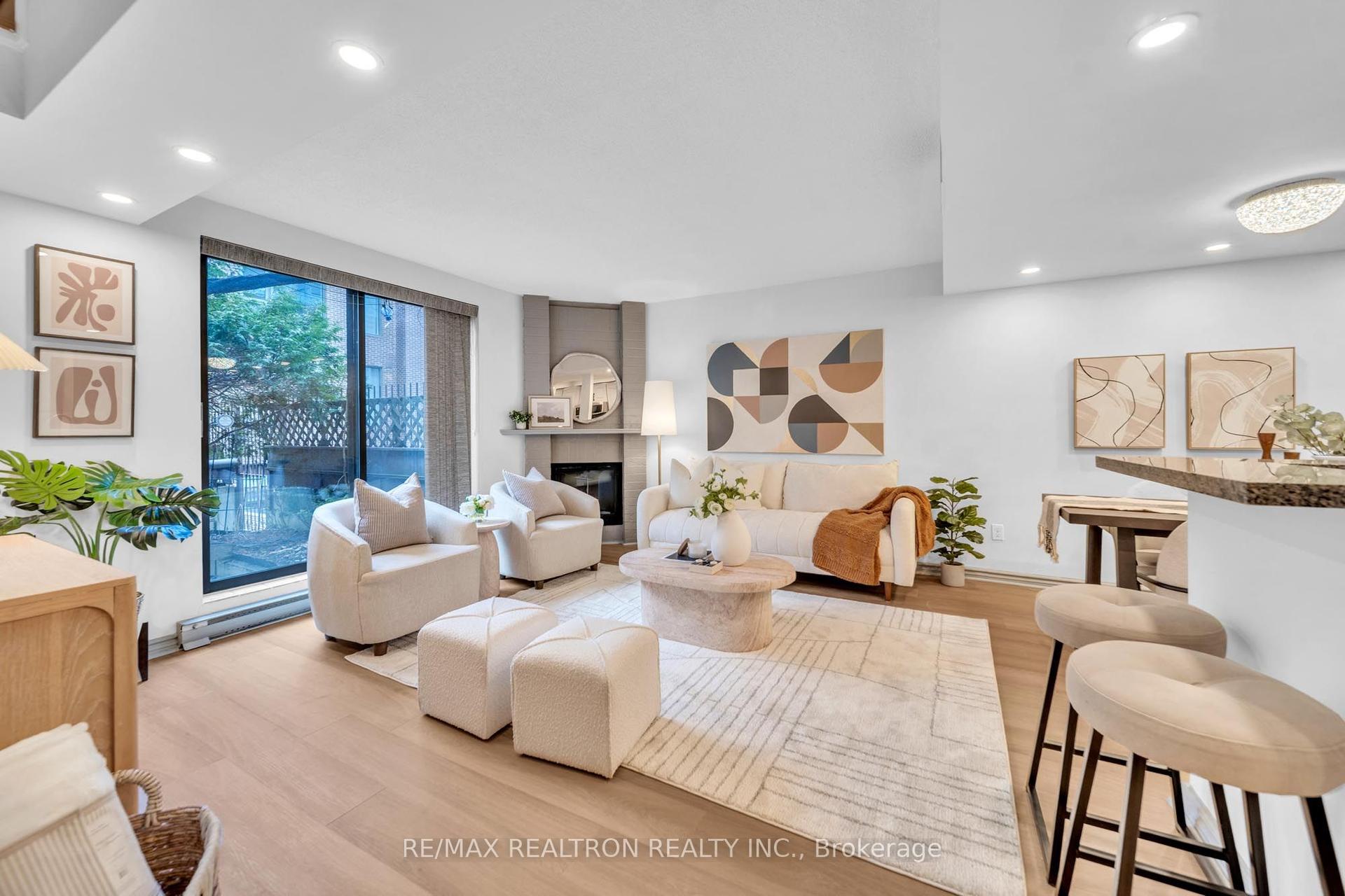 19 Dundonald Street 204 #204 — photo 1