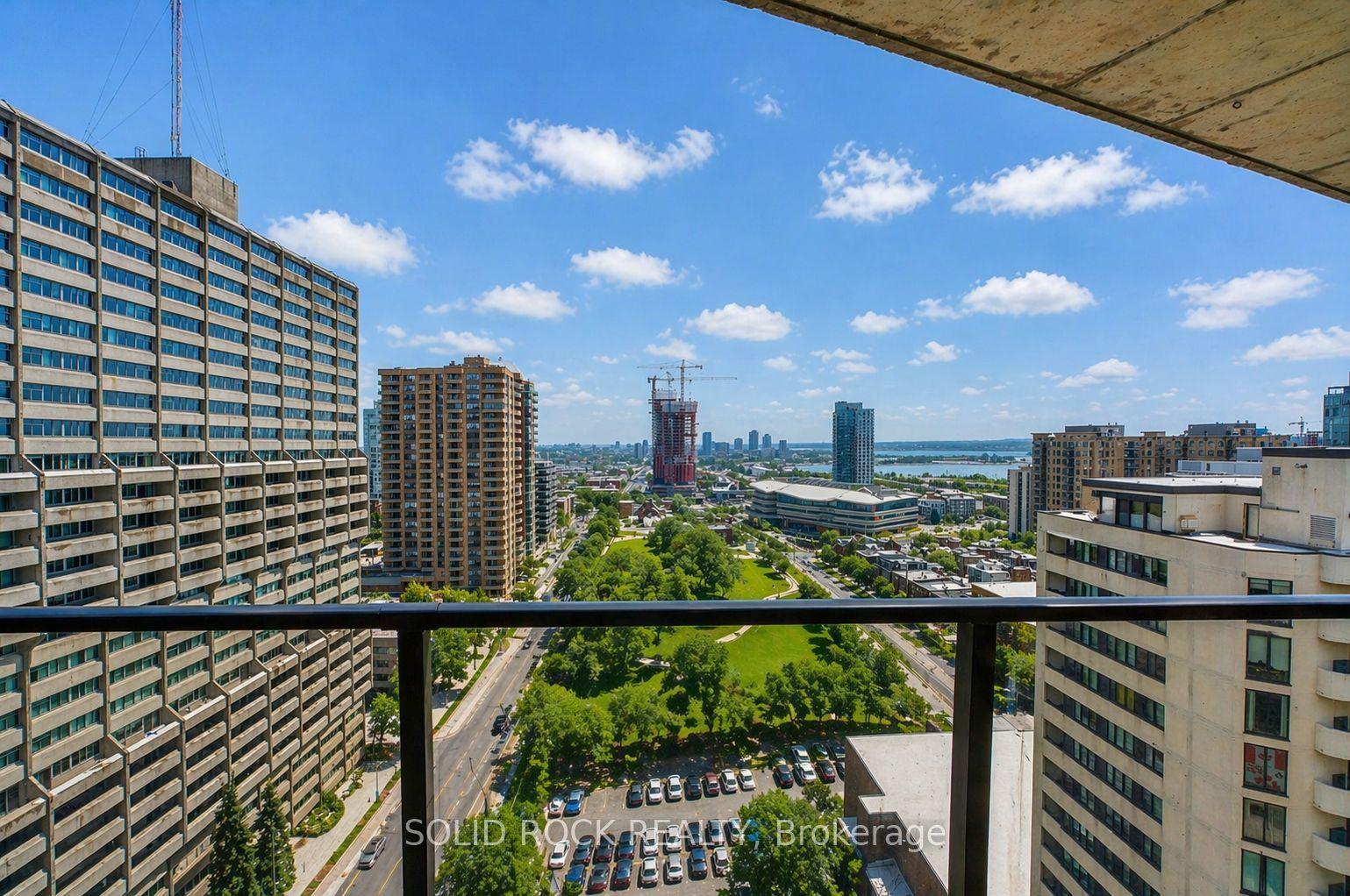 475 Laurier Avenue W 1907 #1907 — photo 1