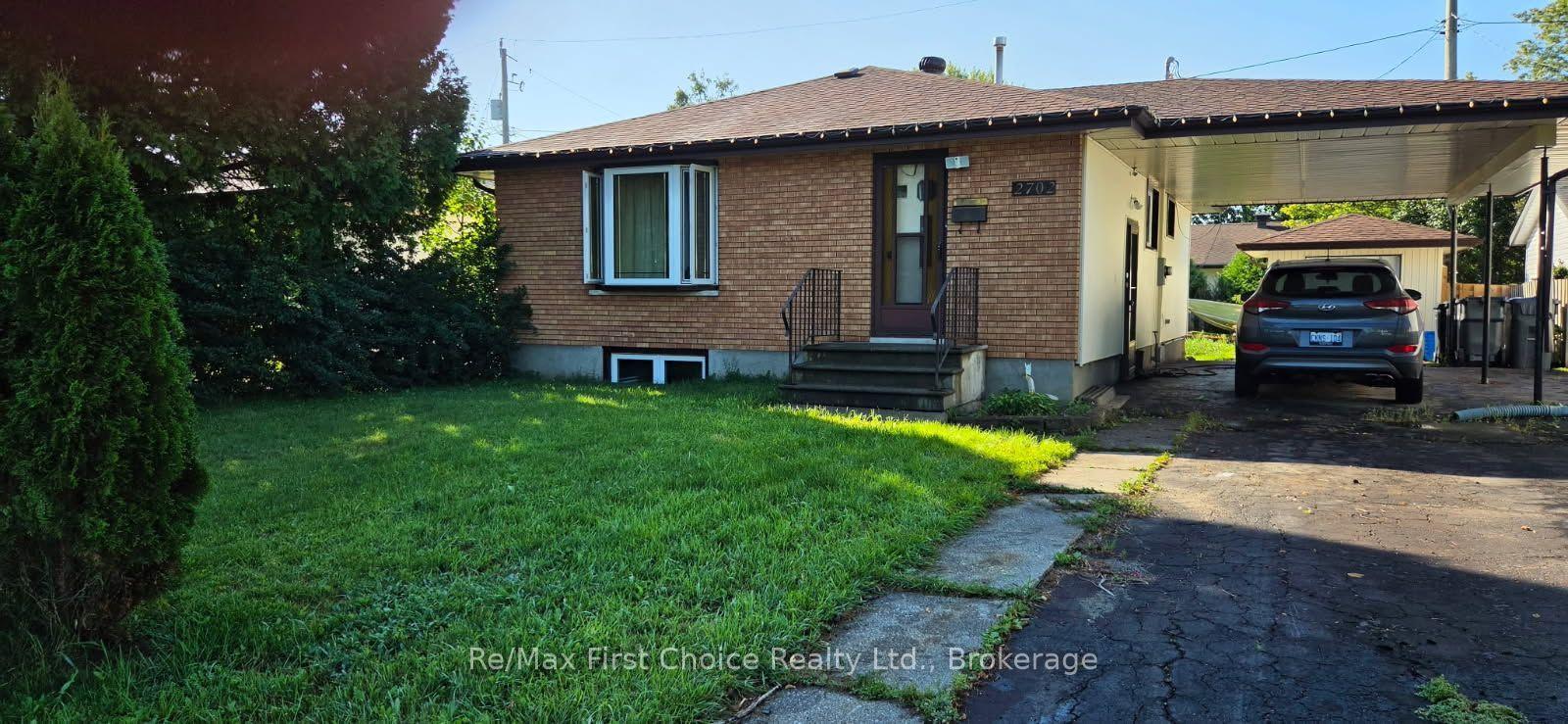 2702 E Churchill Drive E, Thunder Bay — Detached for sale, photo 1