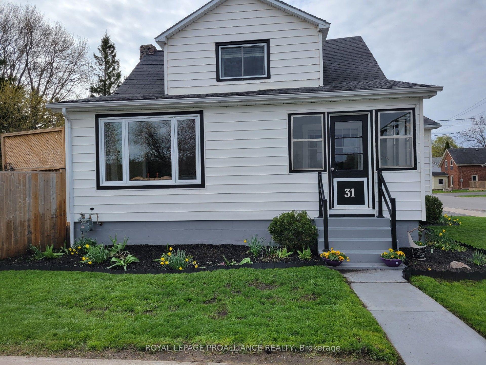 31 Elizabeth Street — photo 1