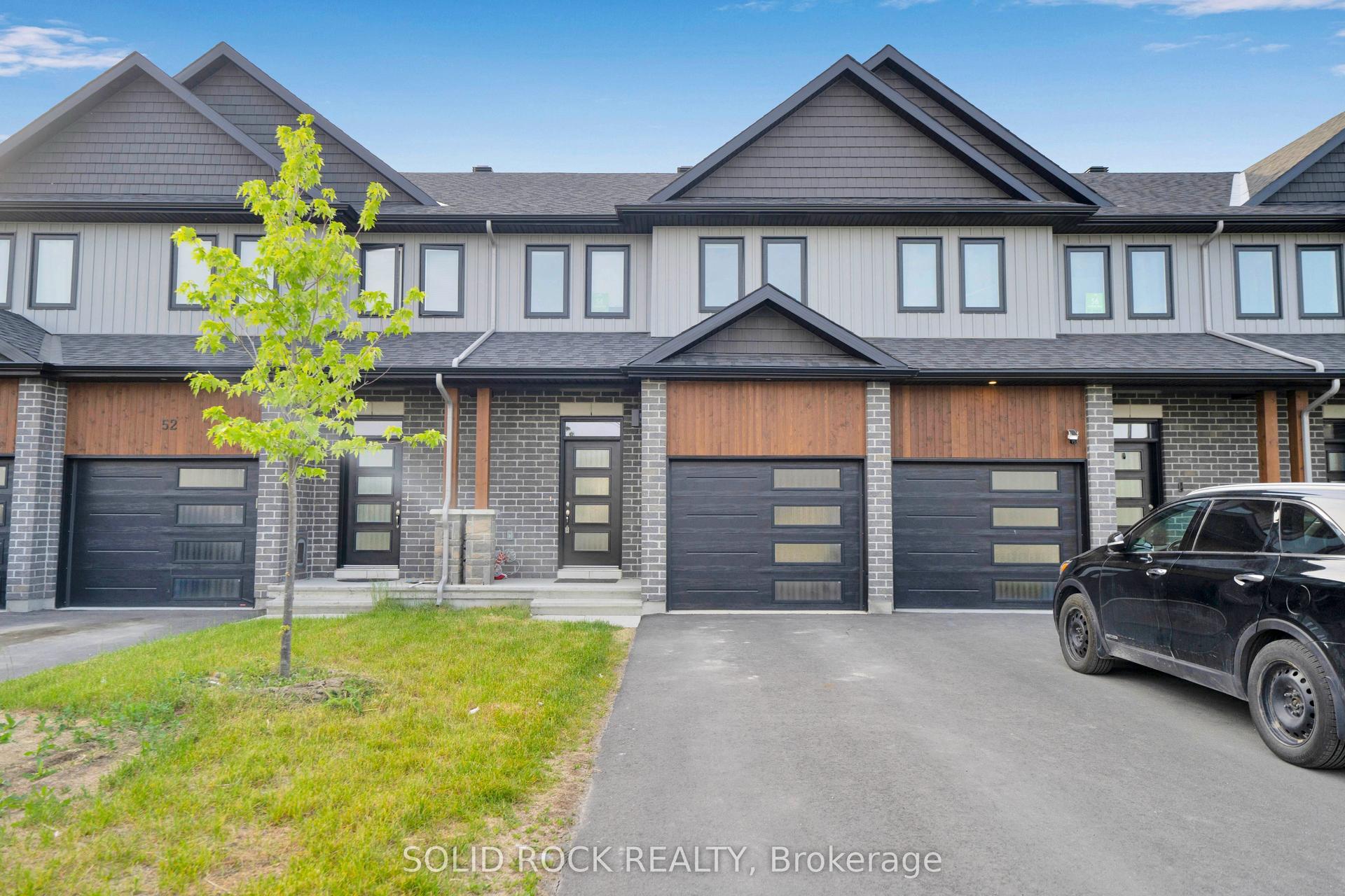 54 Griffith Way, Carleton Place — Townhouse for sale, photo 1