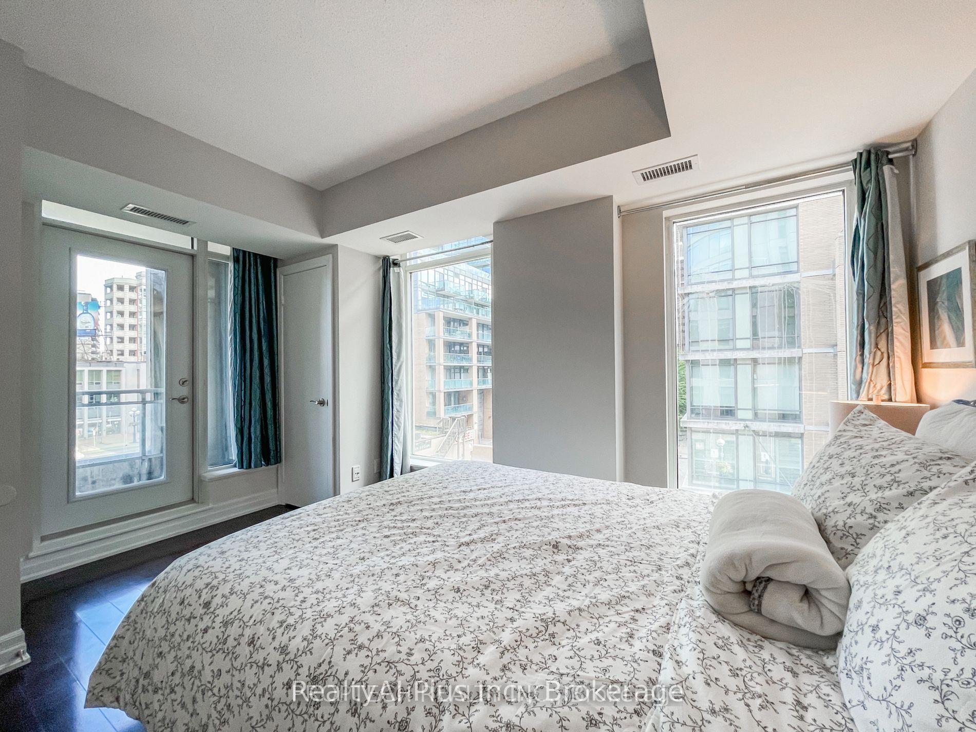 8 Scollard Street 403 #403, Toronto — Condo for sale, photo 6