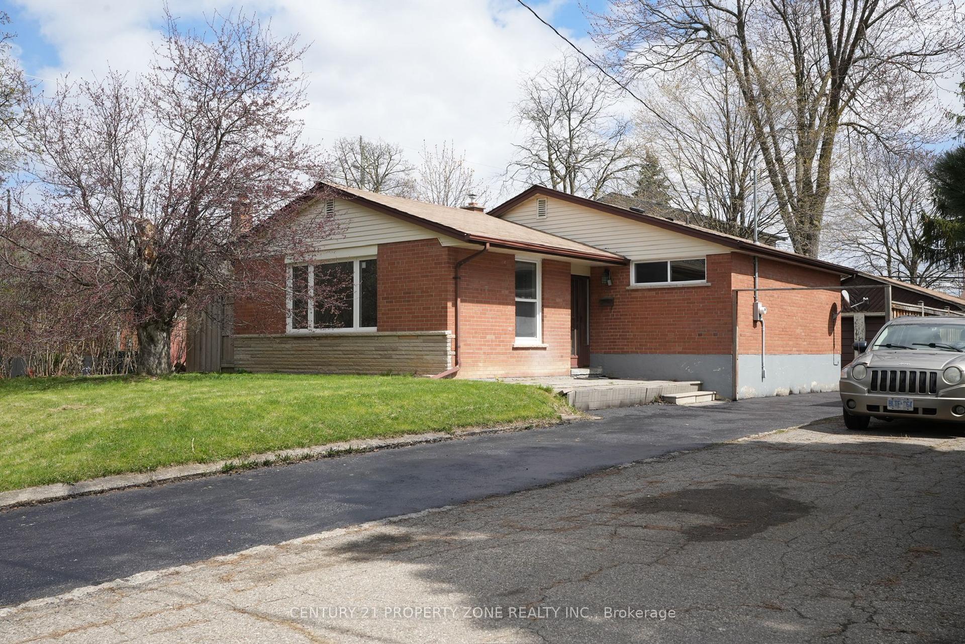 5 Hadrina Street — photo 1