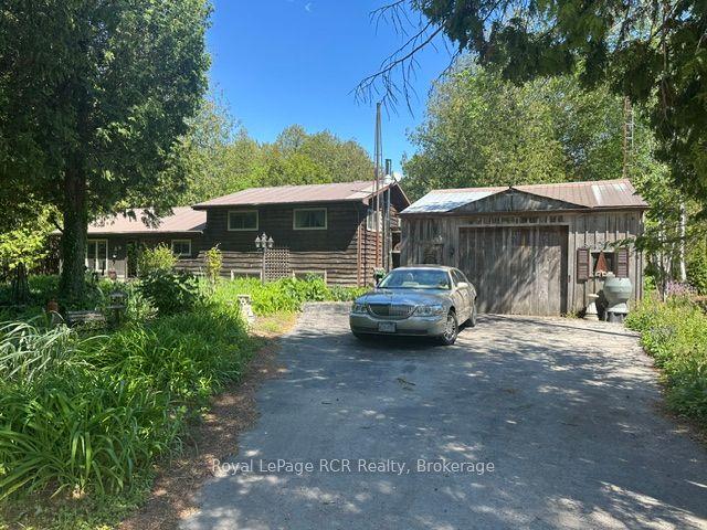 38 Upper Lorne Beach Road — photo 1