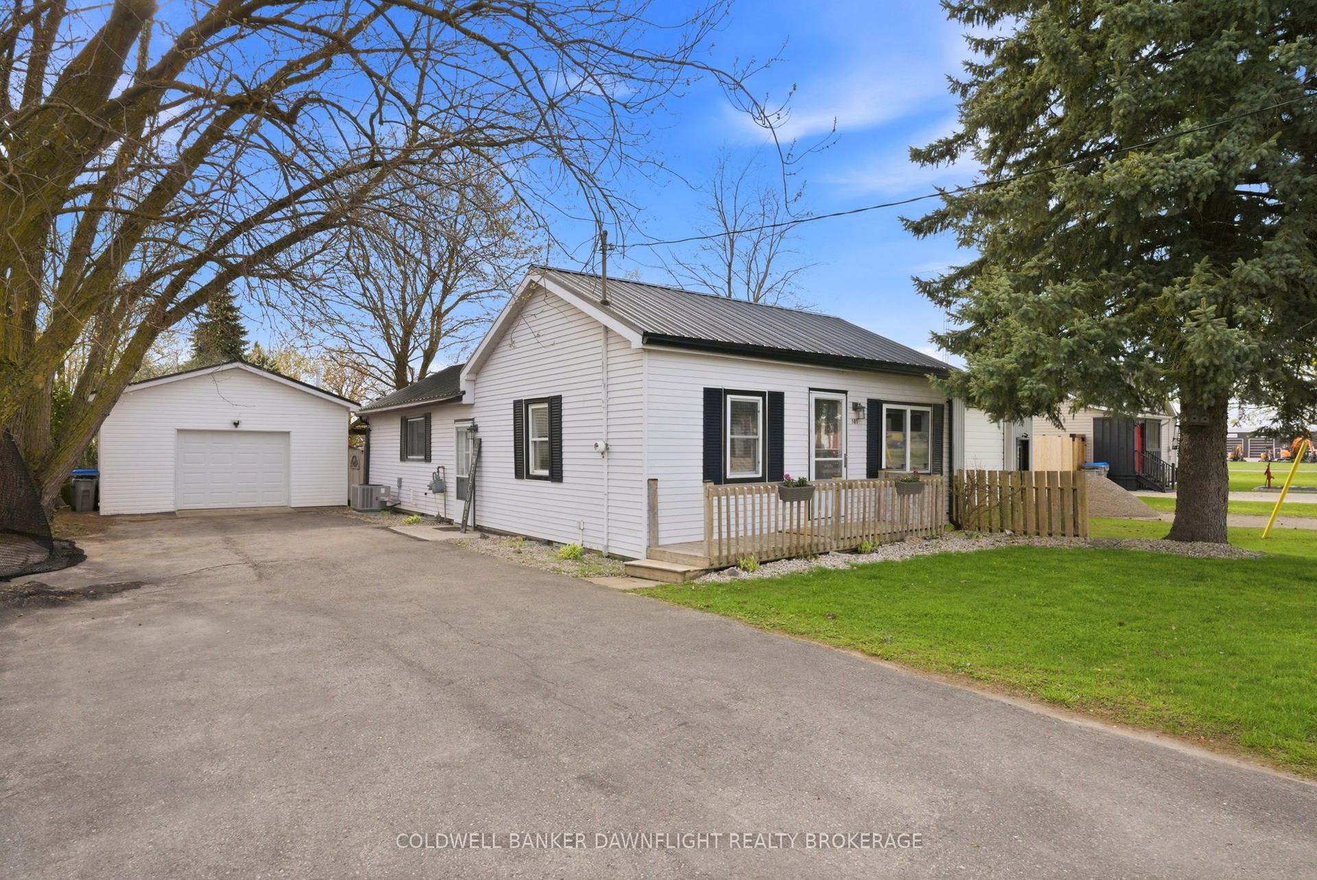 181 McConnell Street — photo 1