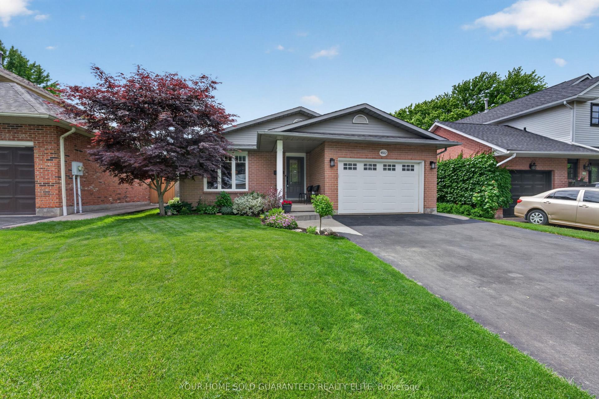4512 Ivy Gardens Crescent — photo 1
