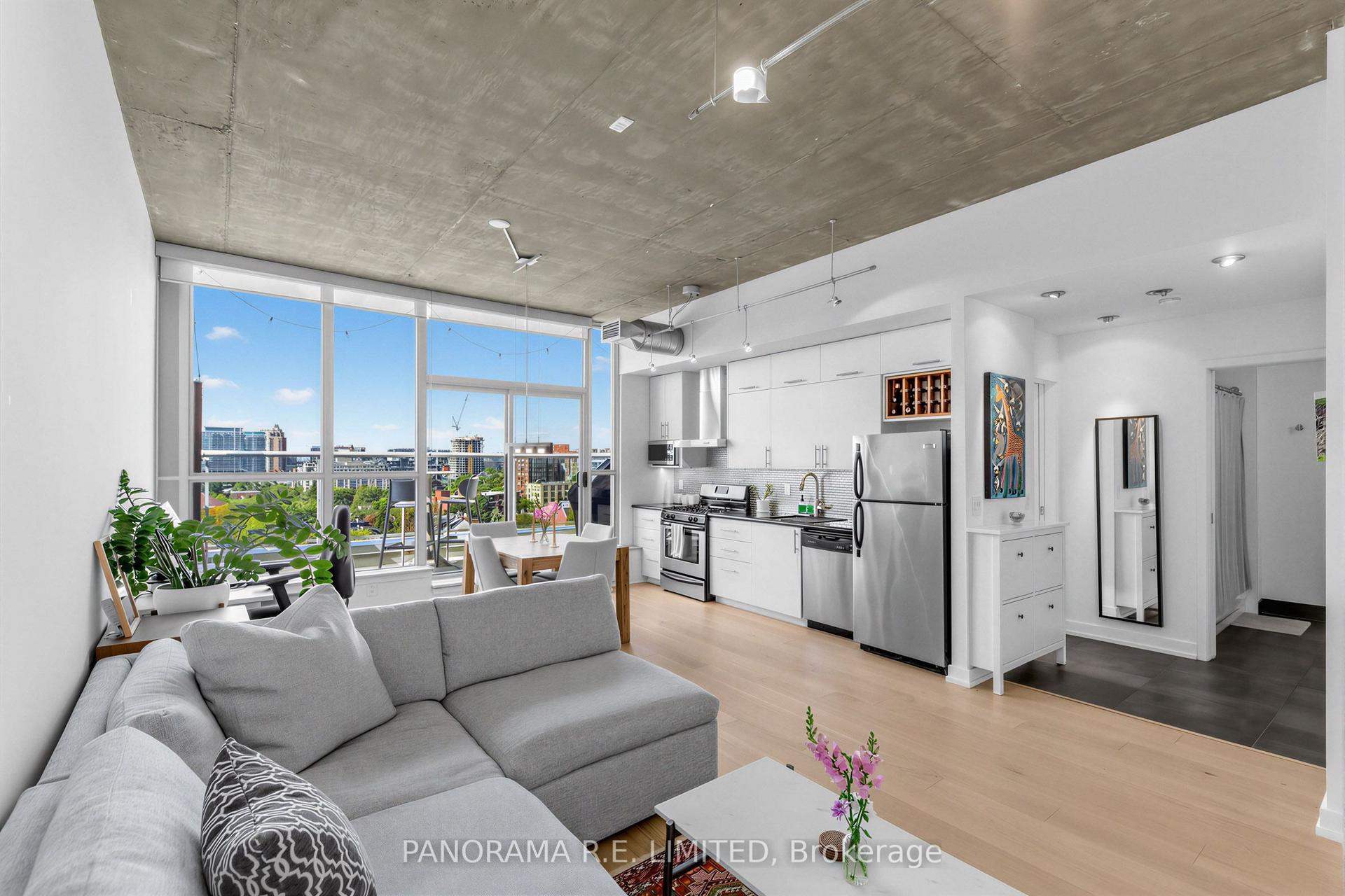 60 Bathurst Street 1013 #1013, Toronto — Condo for lease, photo 1