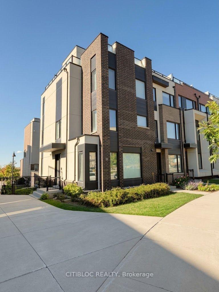 22 Sarah Jackson Crescent, Toronto — Townhouse for sale, photo 1
