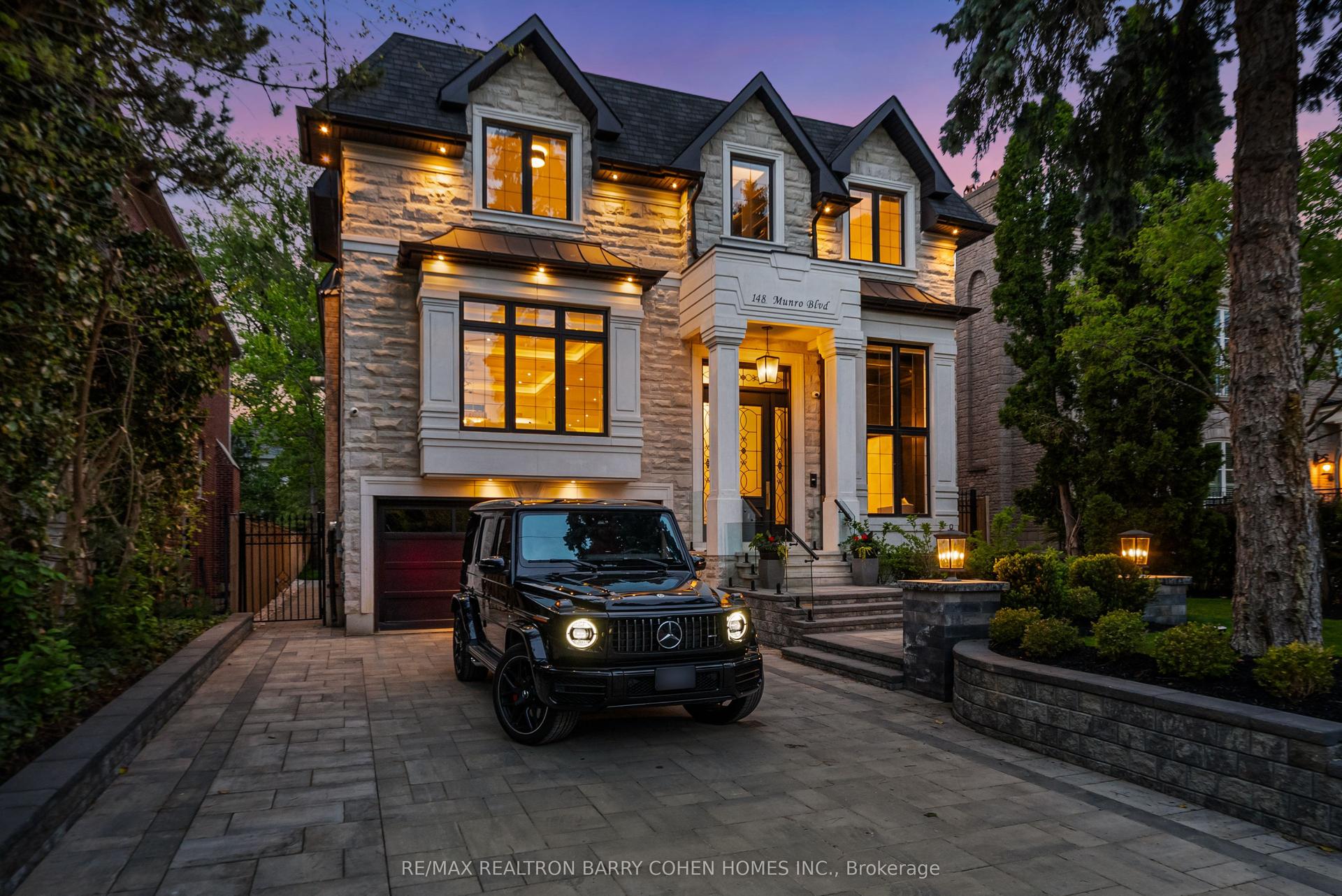 148 Munro Boulevard, Toronto — Detached for sale, photo 1