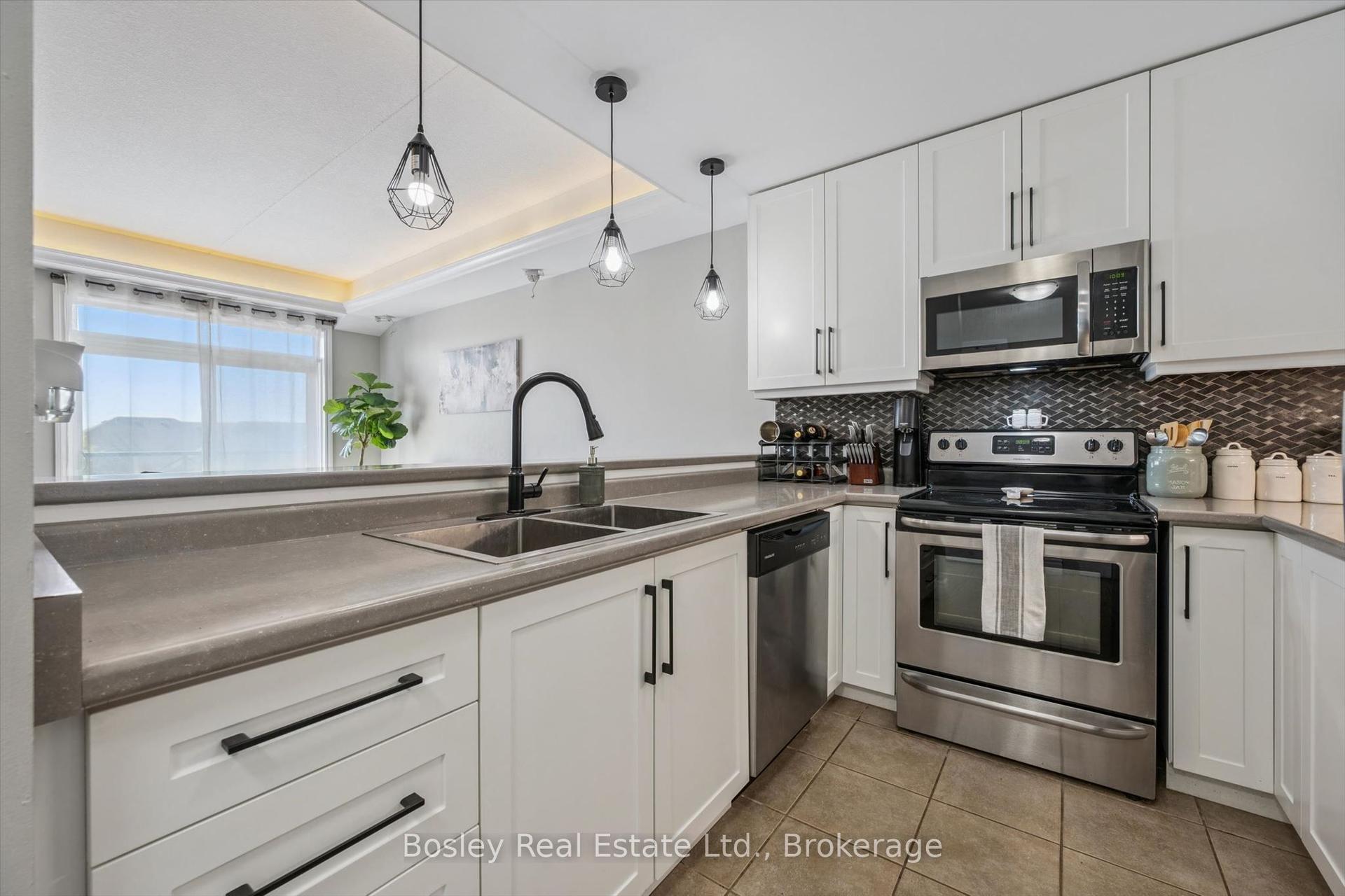 2 Colonial Drive 314 #314, Guelph — Condo for sale, photo 1