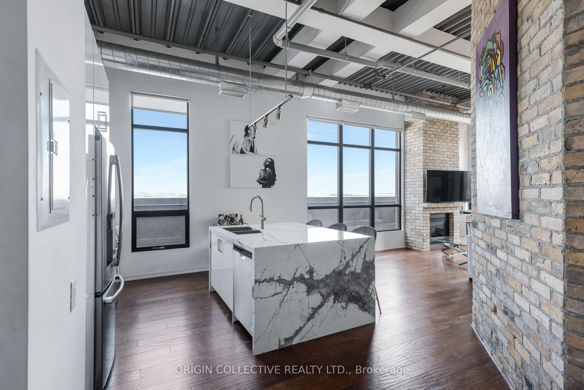 736 Dundas Street E PH2 #PH2, Toronto — Condo for lease, photo 1