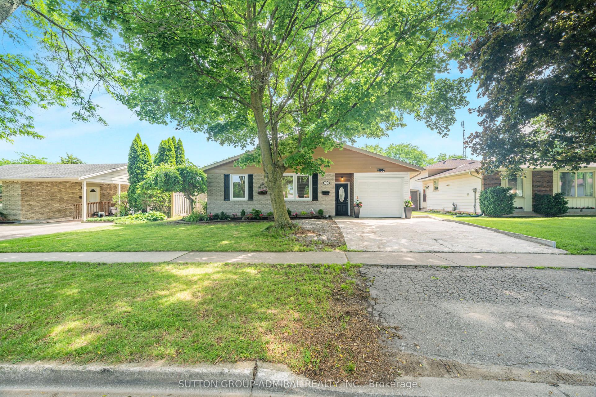 7056 Harriman Street, Niagara Falls — Detached for sale, photo 1