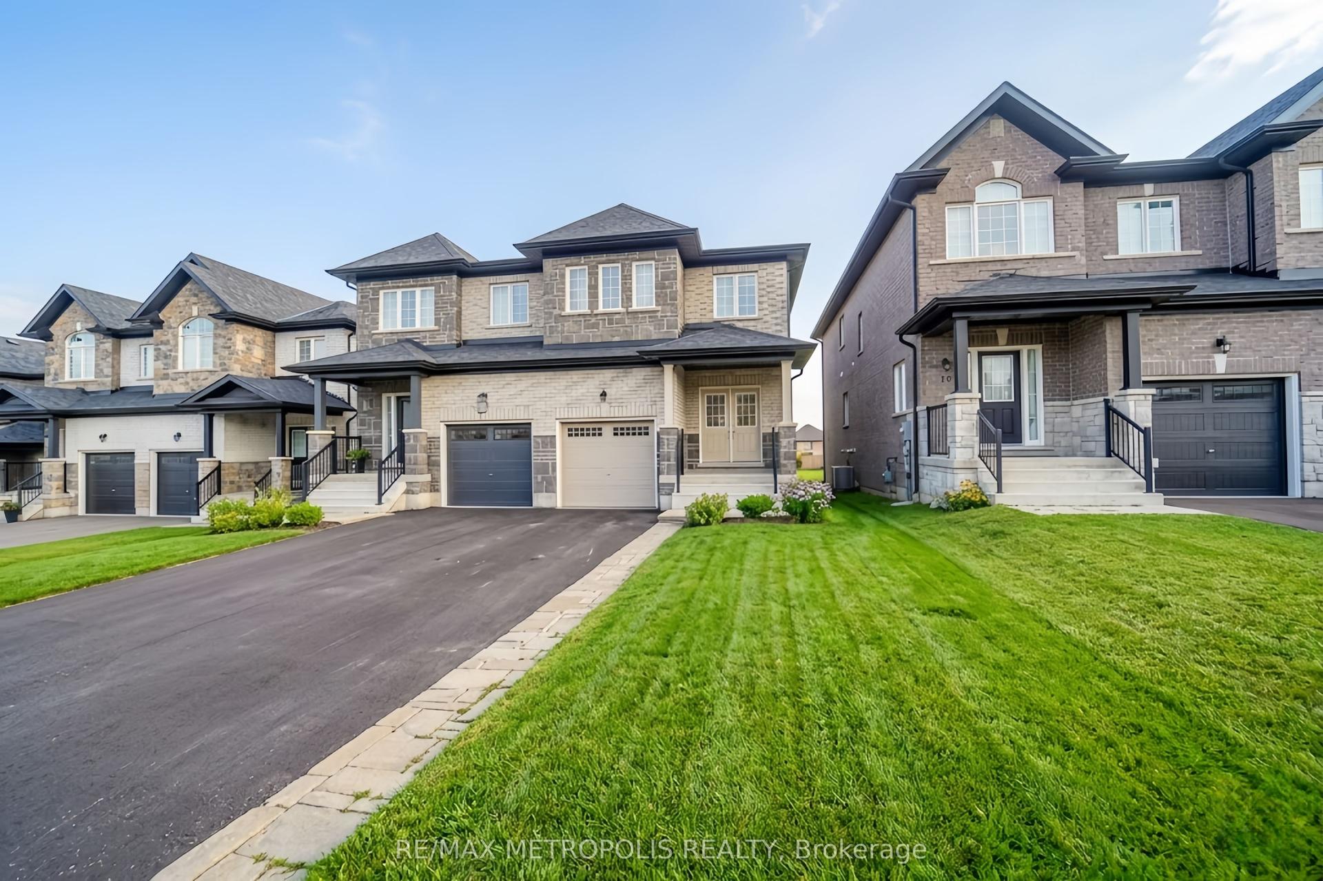 22 Haskins Crescent — photo 1