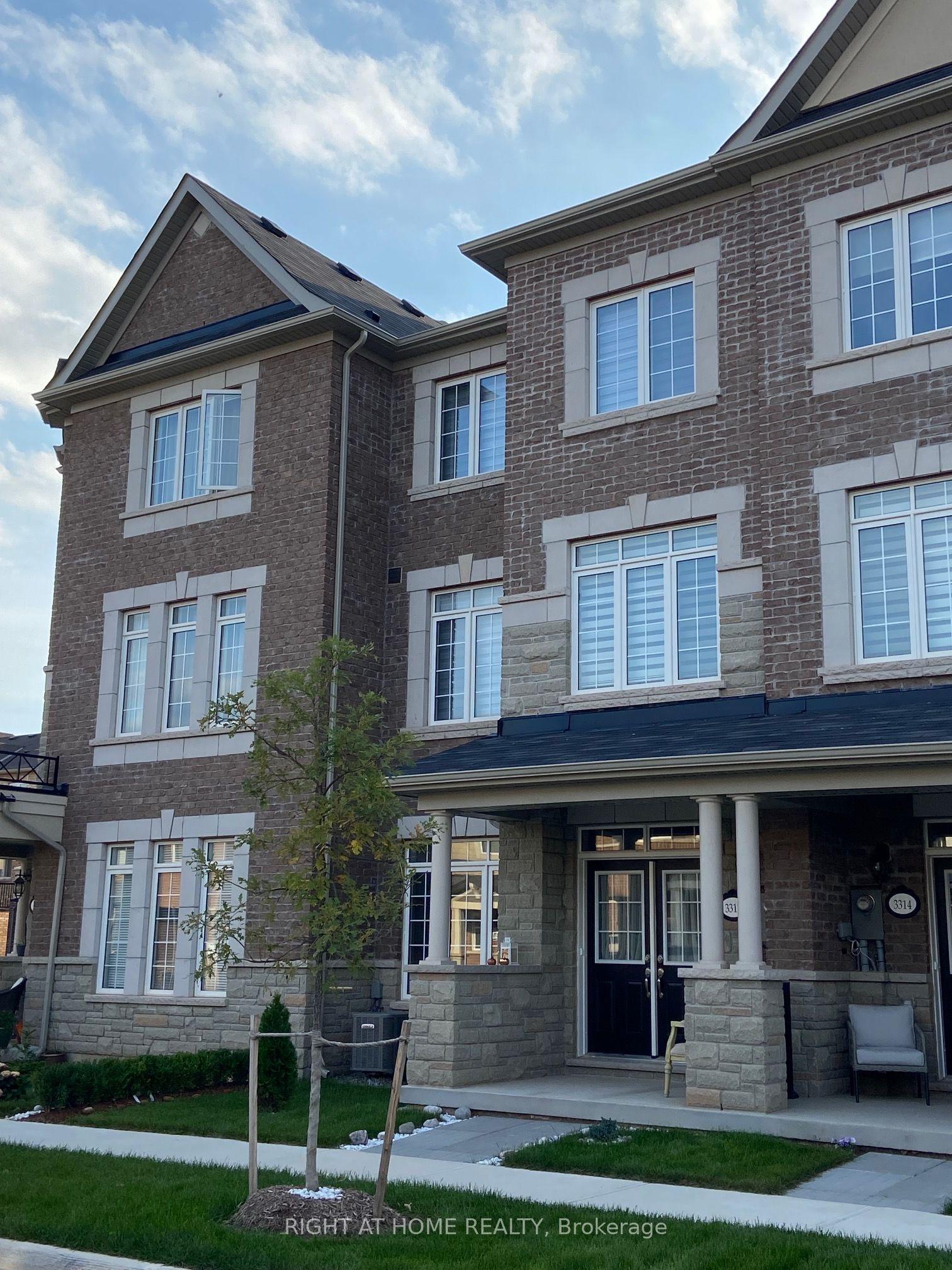 3312 Erasmum Street, Oakville — Townhouse for lease, photo 1