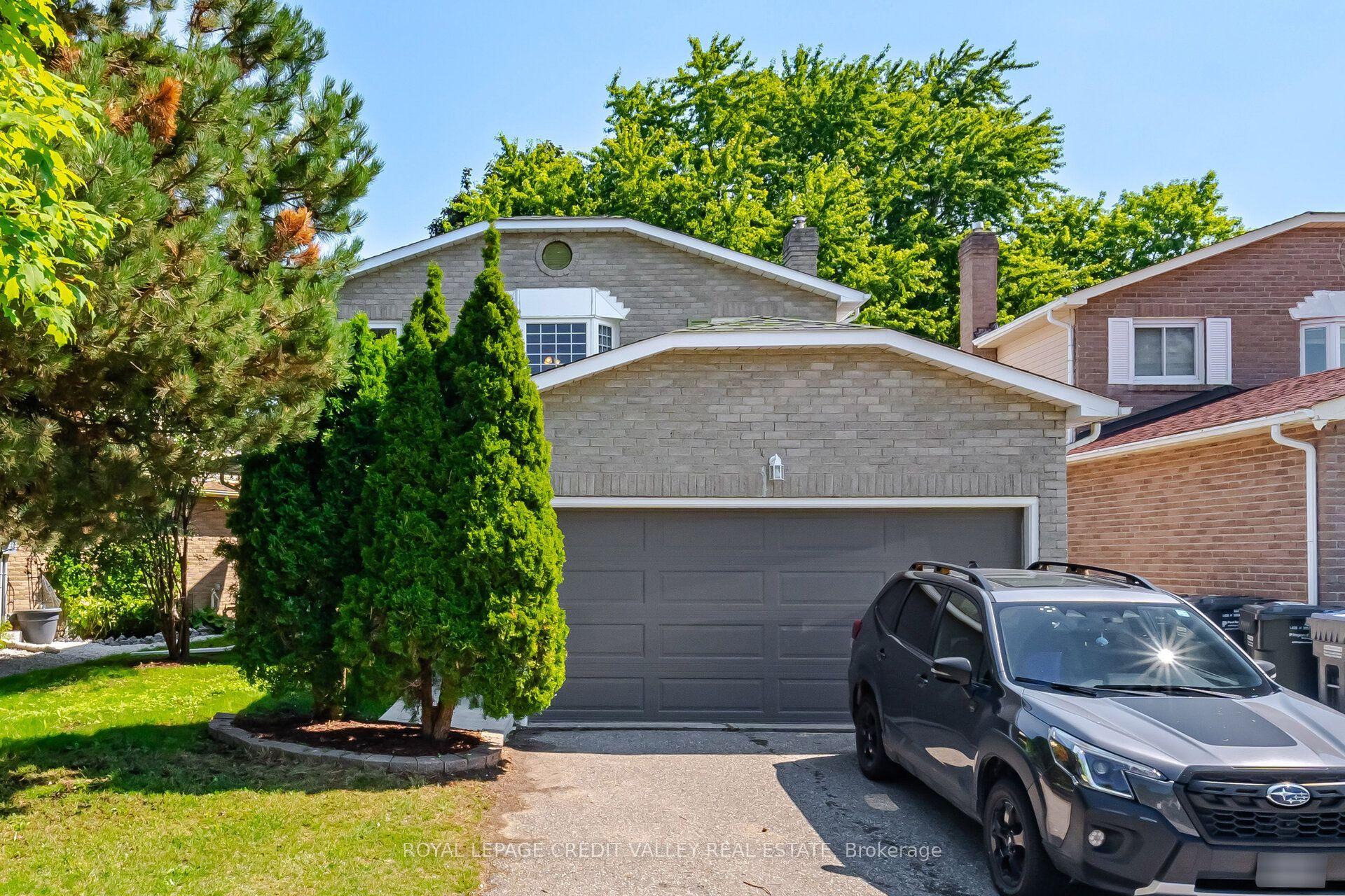 49 Sutter Avenue, Brampton — Detached for sale, photo 1