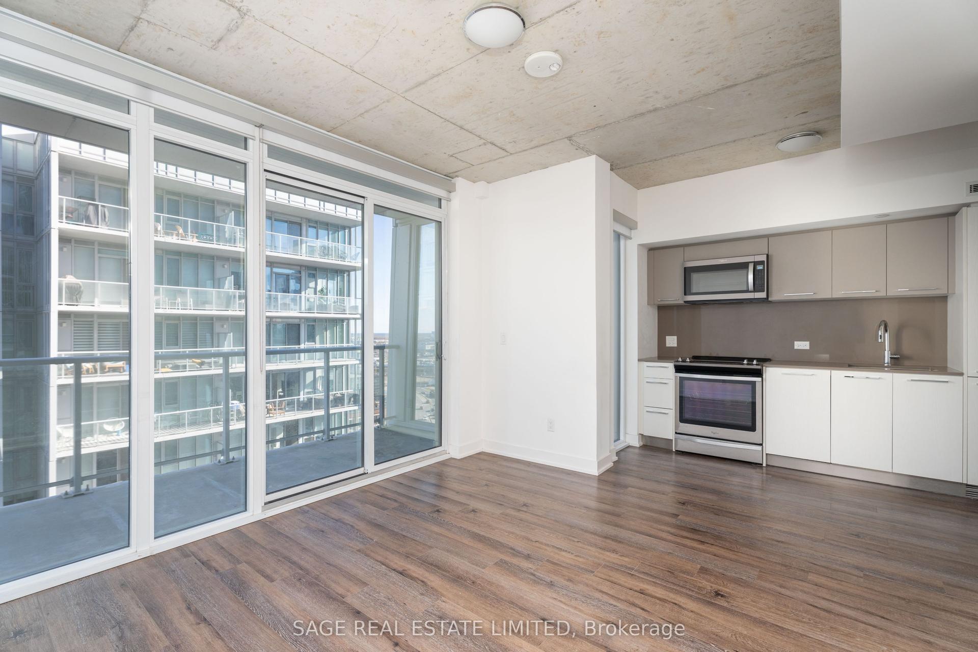 15 Baseball Place 1102 #1102 — photo 1