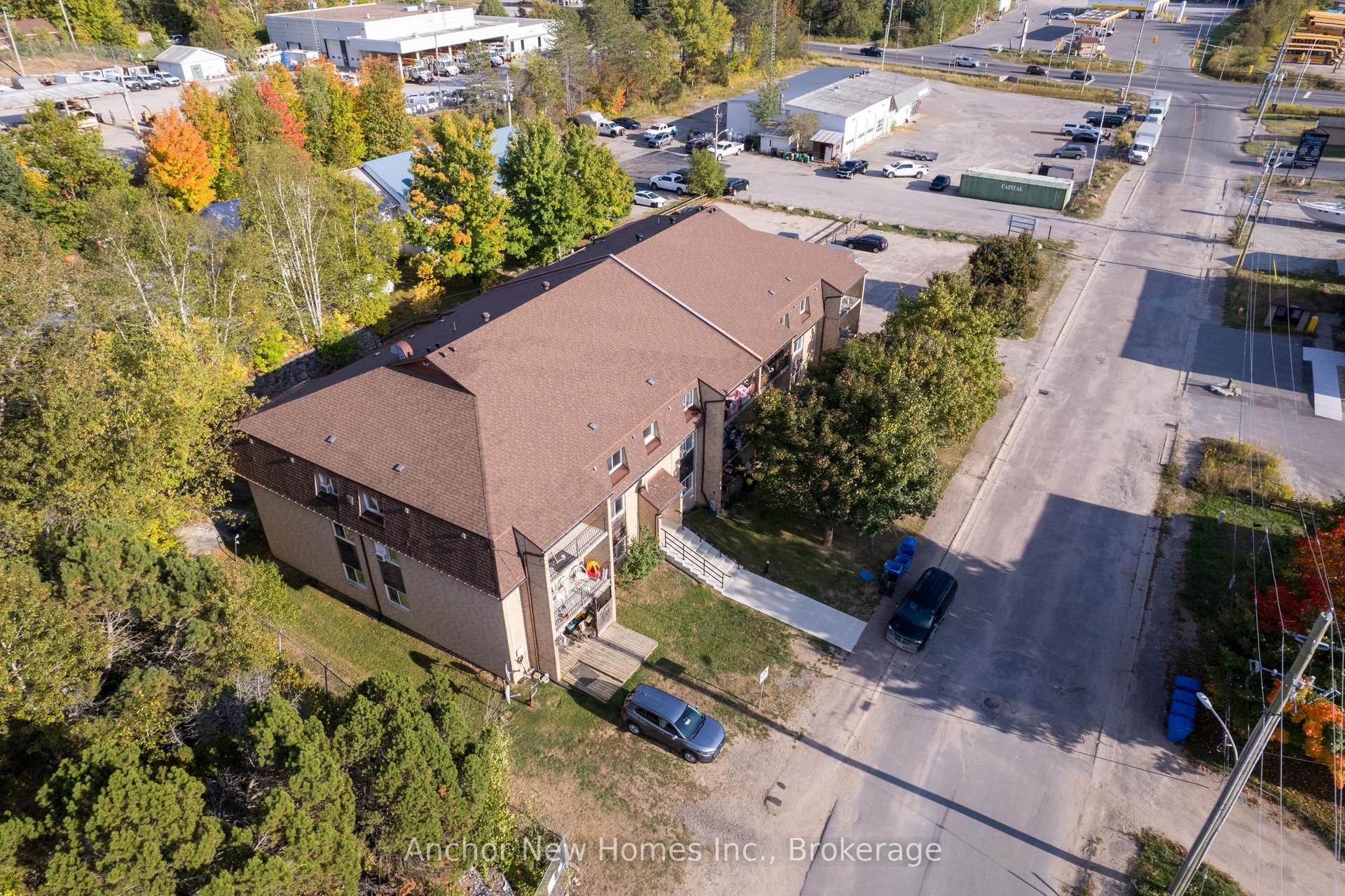 20 Valleyview Drive, Bancroft — Multiplex for sale, photo 1