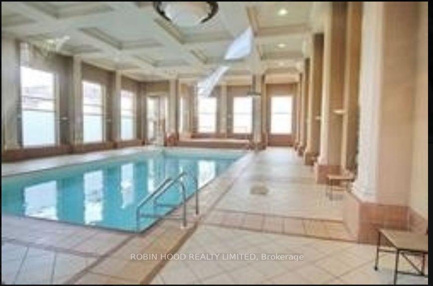11 Lee Centre Drive 1805 #1805, Toronto — Condo for lease, photo 1