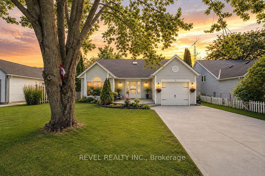 61 Leslie Avenue, Norfolk — Detached for sale, photo 1