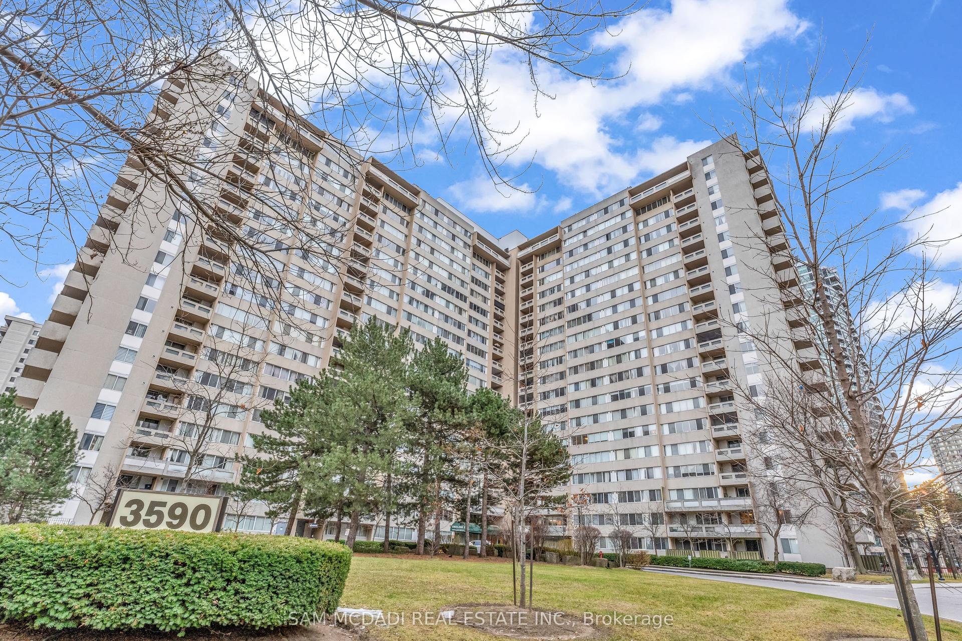 3590 Kaneff Crescent 605 #605 — photo 1