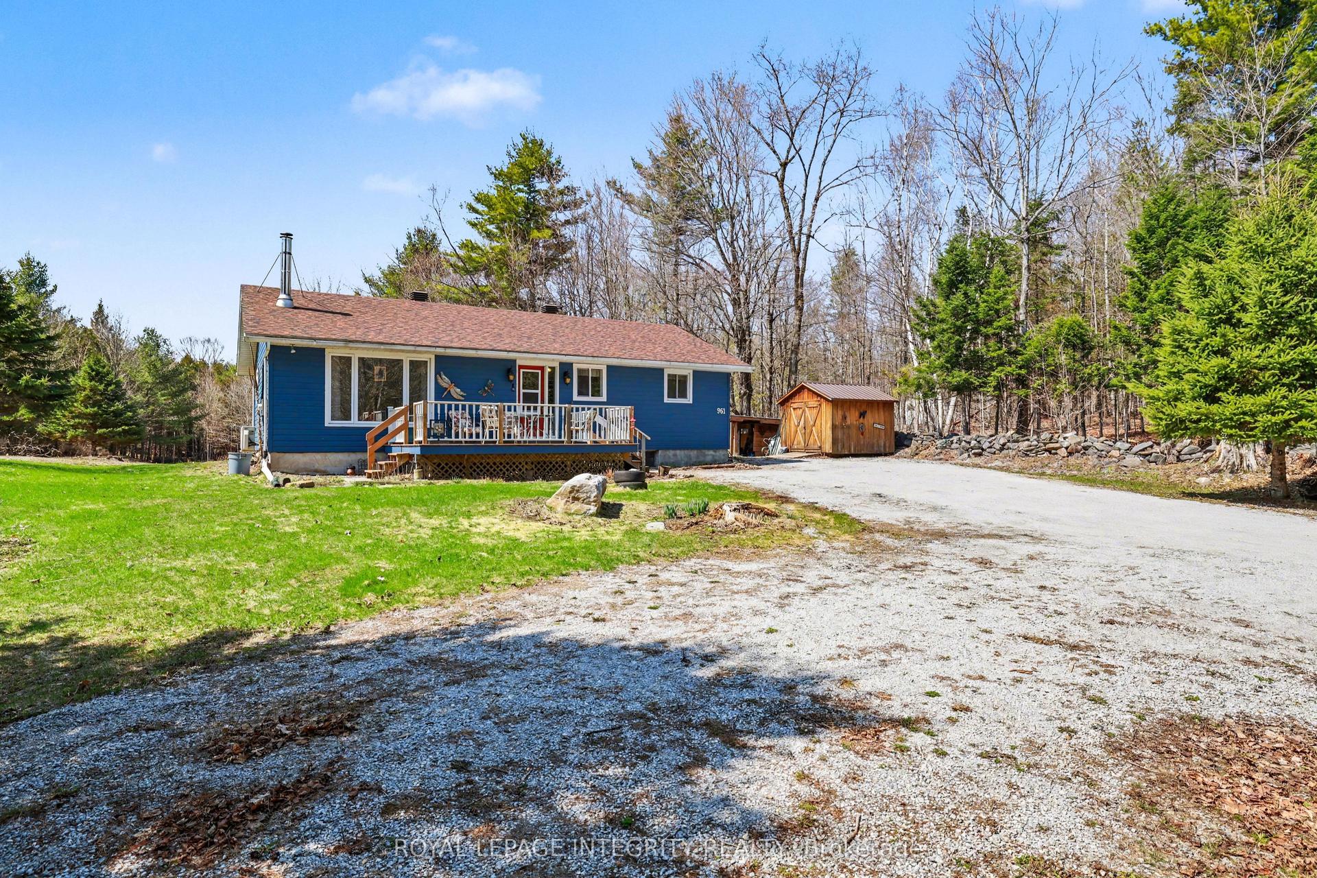 961 11th Concession Road — photo 1