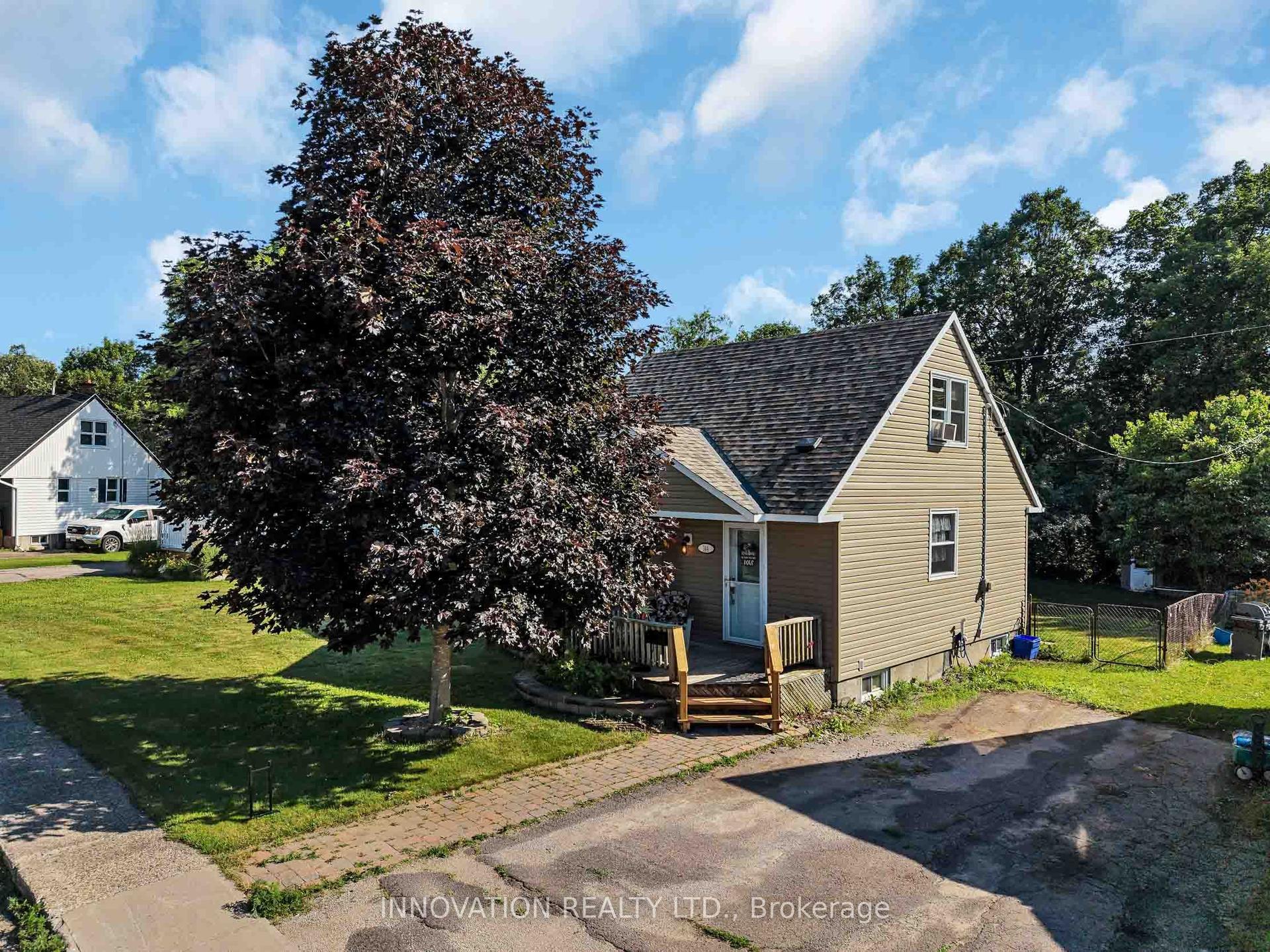 144 Francis Street, Renfrew — Detached for sale, photo 1