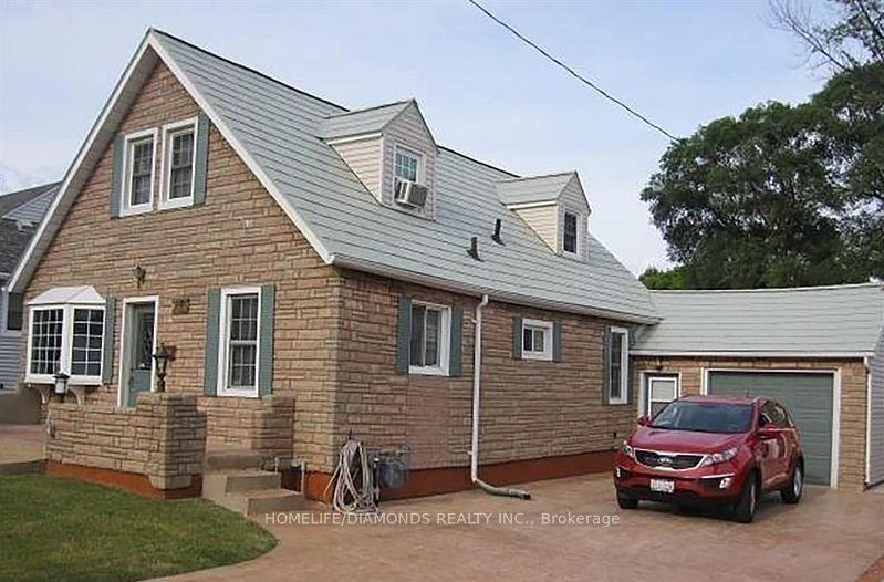 744 COPLAND Road, Sarnia — Detached for sale, photo 1