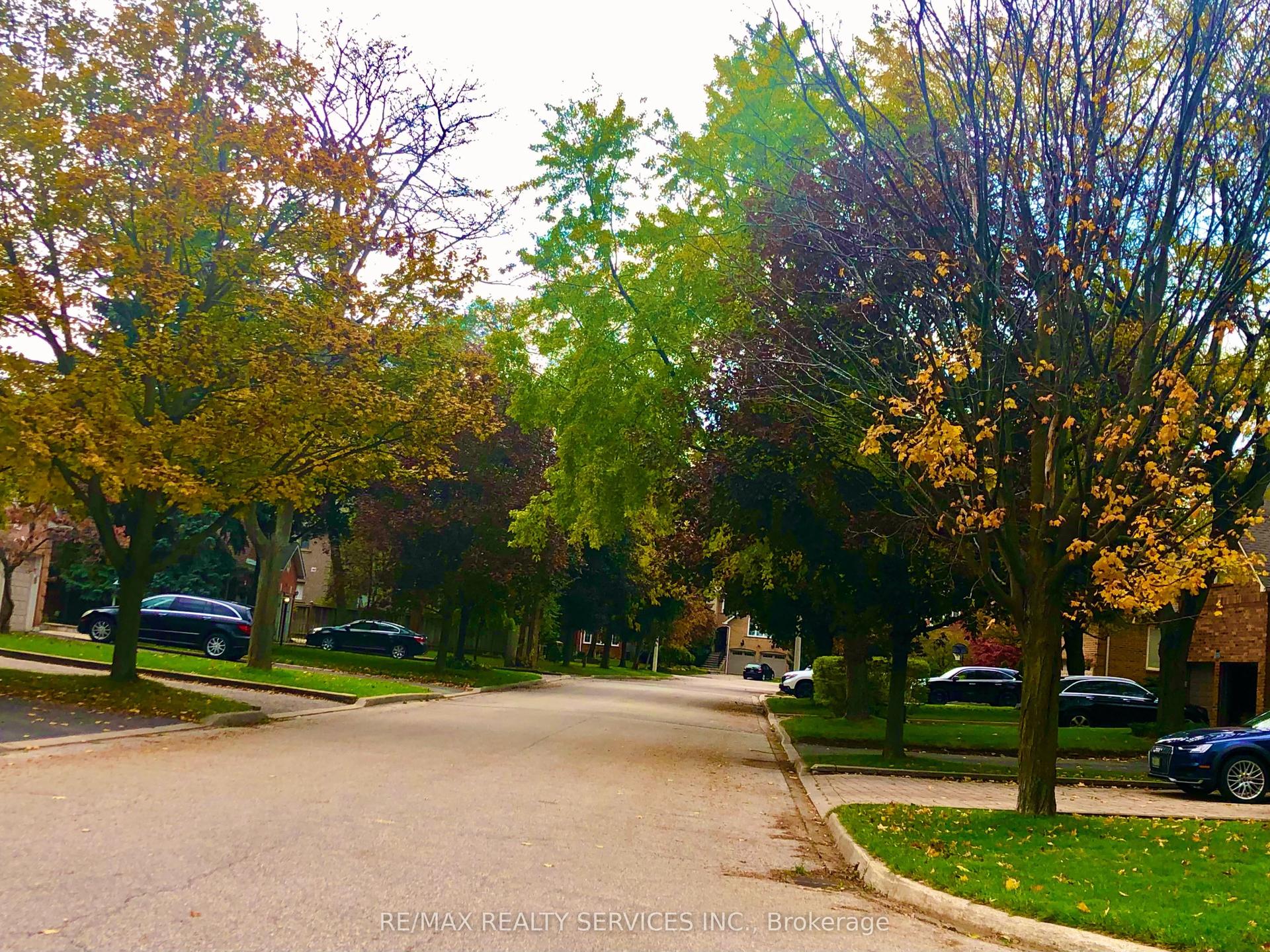 1543 Polesden Drive, Mississauga — Detached for lease, photo 1