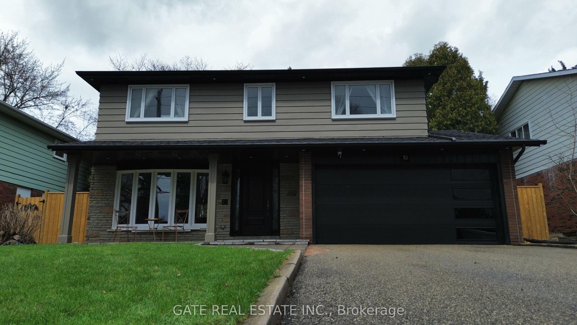 10 Thorny Brae Drive — photo 1