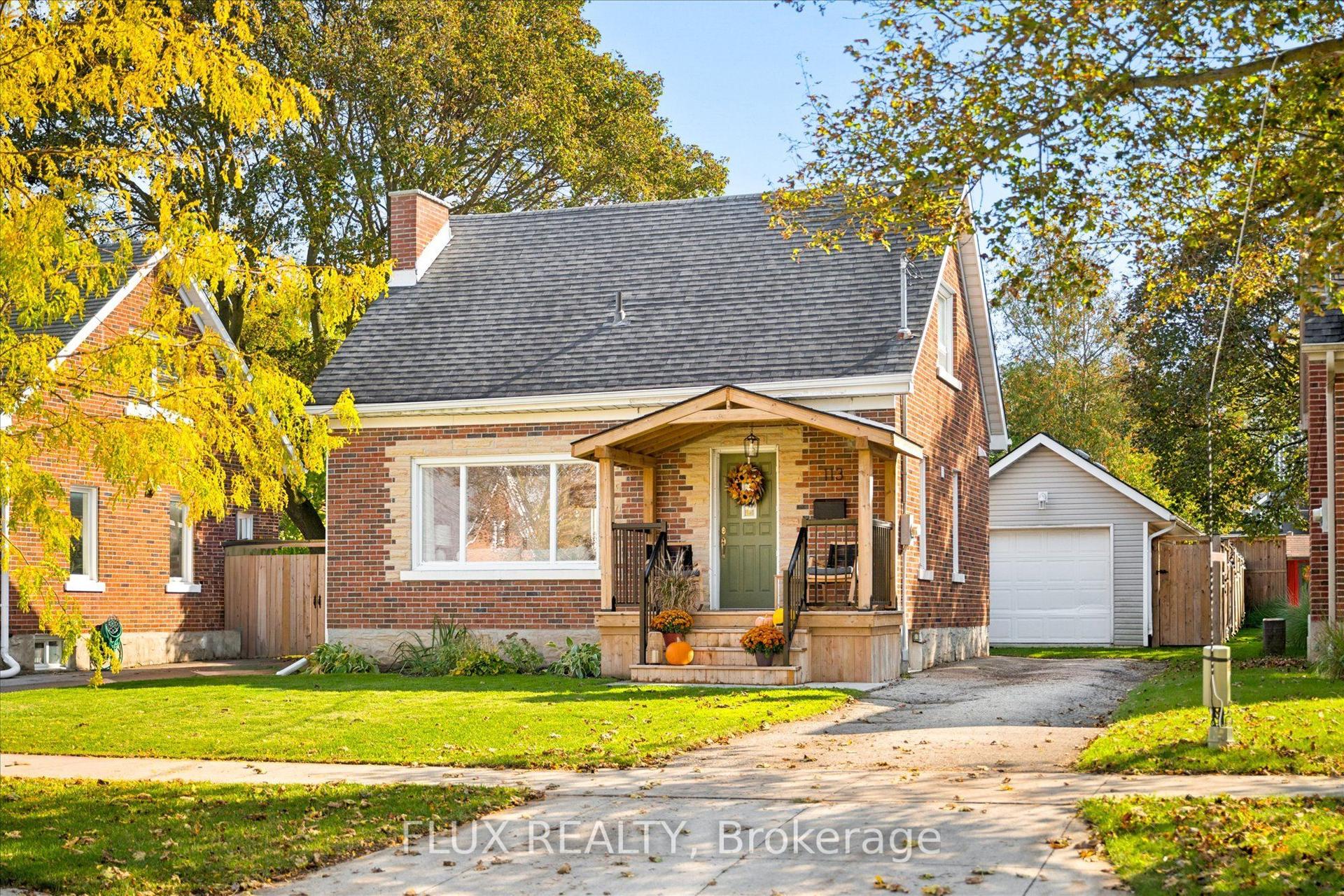 113 Adelaide Street, Kitchener — Detached for sale, photo 1