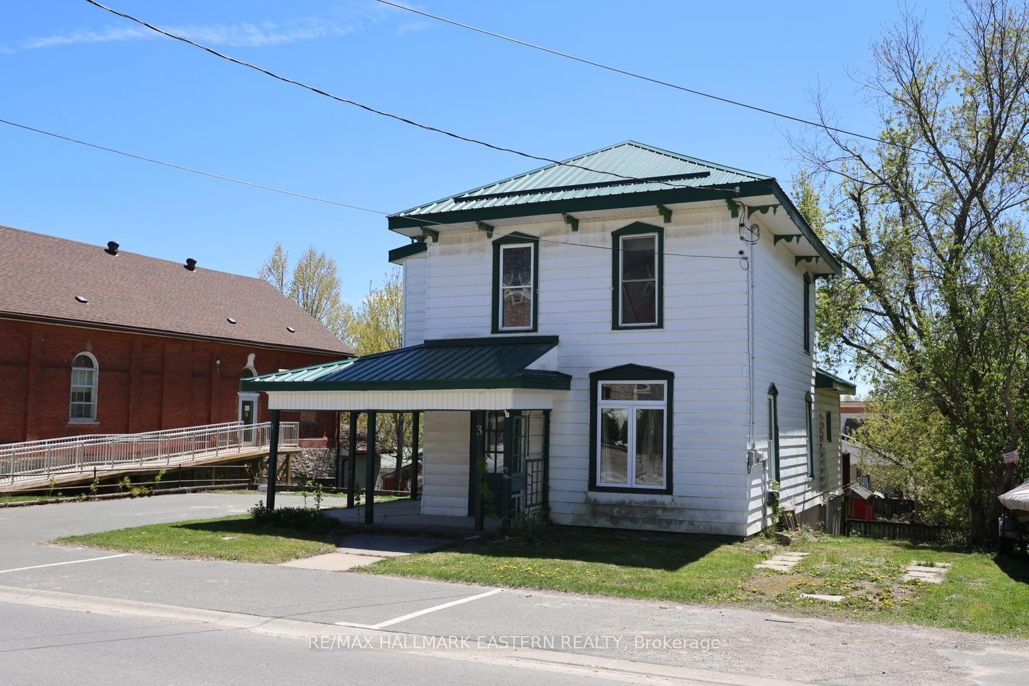 3 Mathison Street W — photo 1