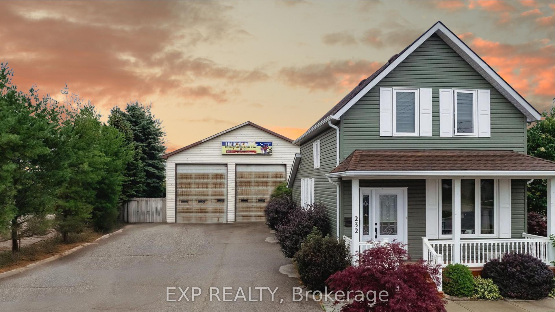 232 Oxford Street, Goderich — Detached for sale, photo 1