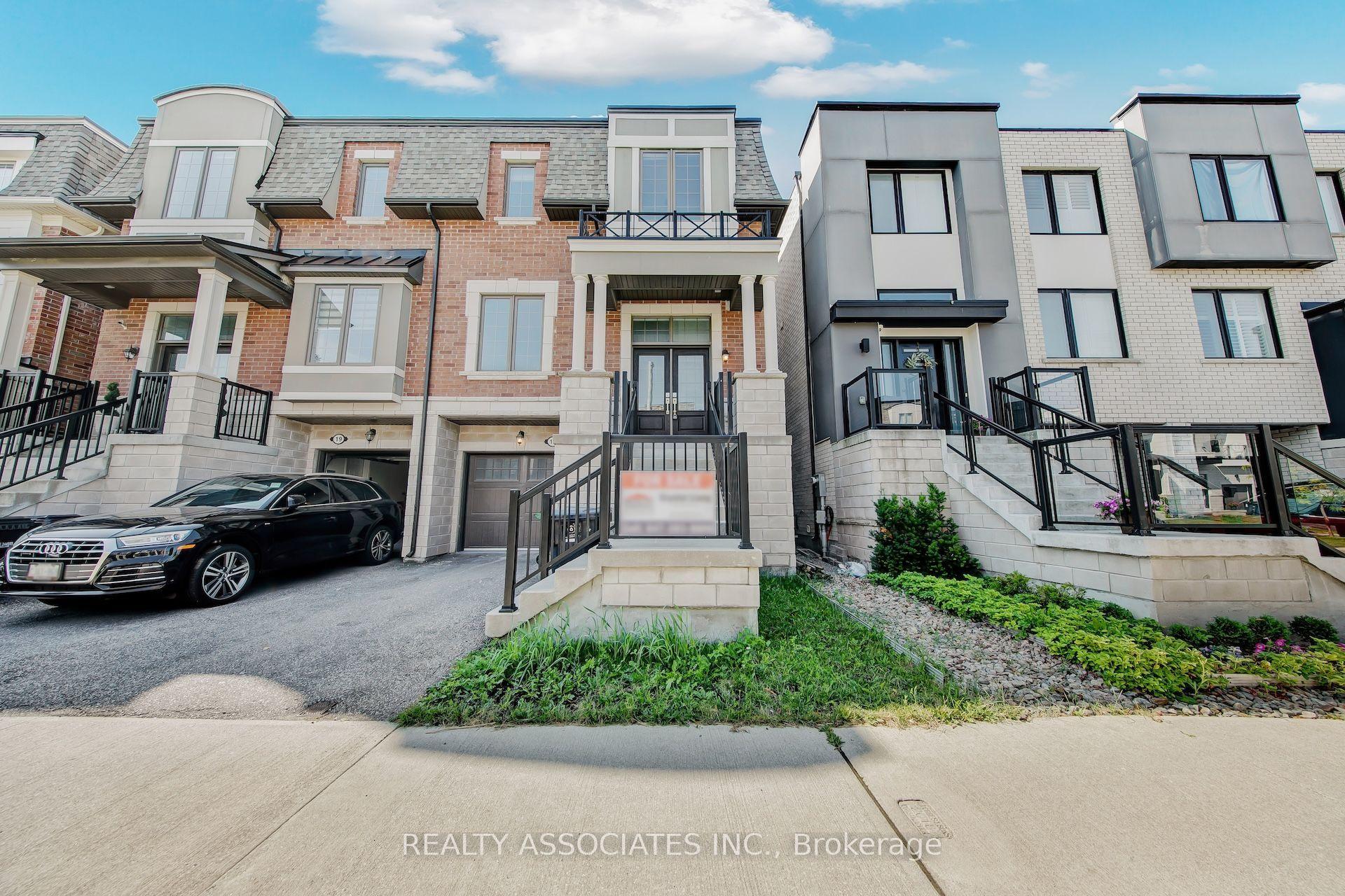 17 Vaudeville Drive, Toronto — Semi-Detached for sale, photo 1