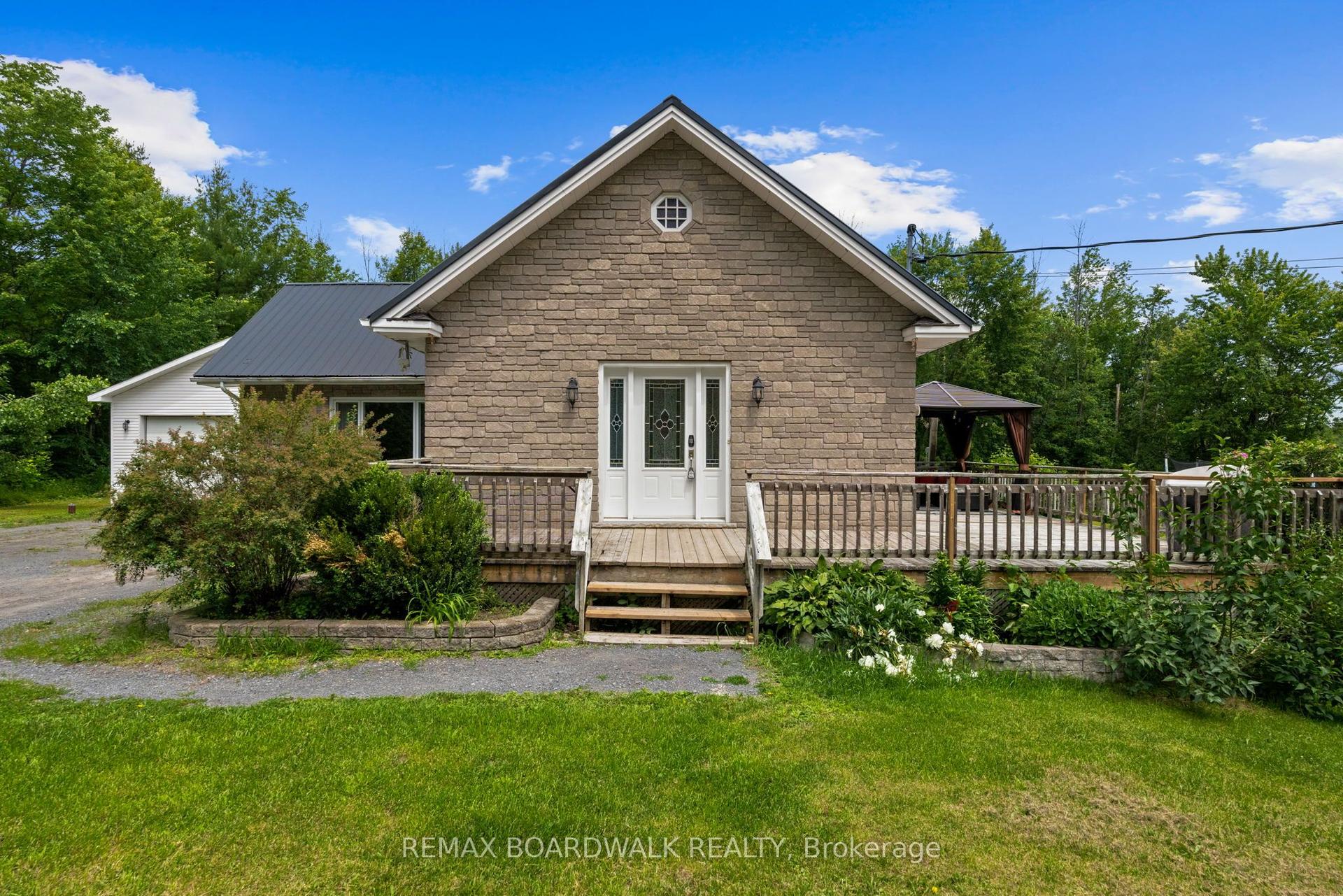 1823 Du Lac Chase — photo 1