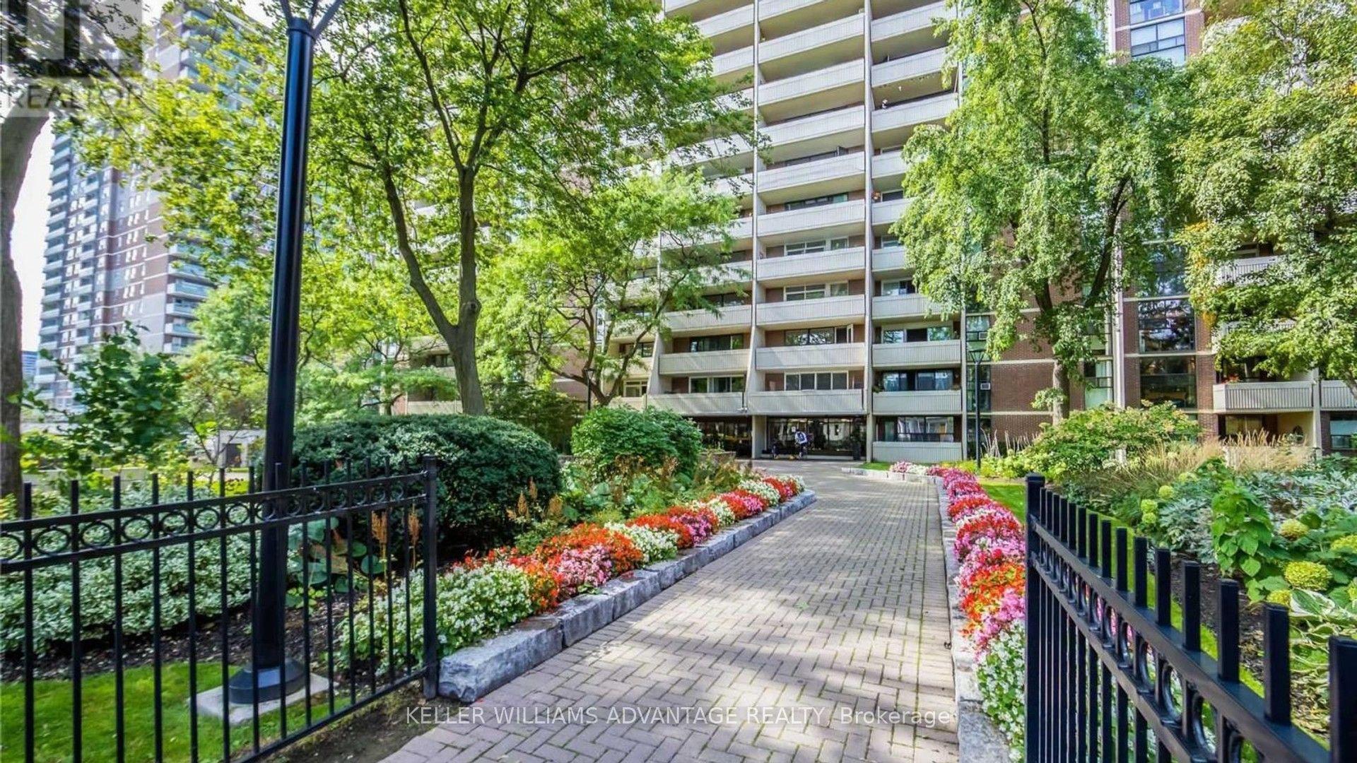 40 Homewood Avenue 2216 #2216, Toronto — Condo for sale, photo 1