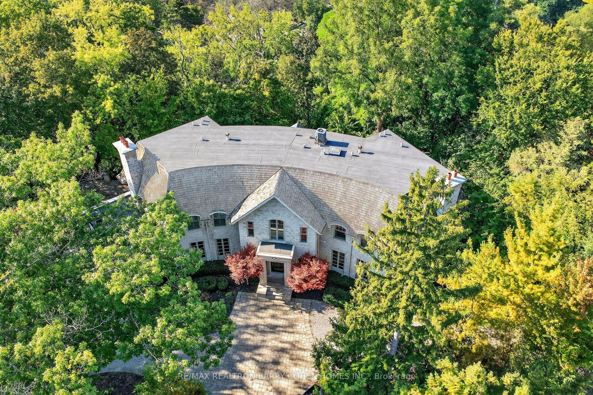 36 Old Yonge Street, Toronto — Detached for sale, photo 1