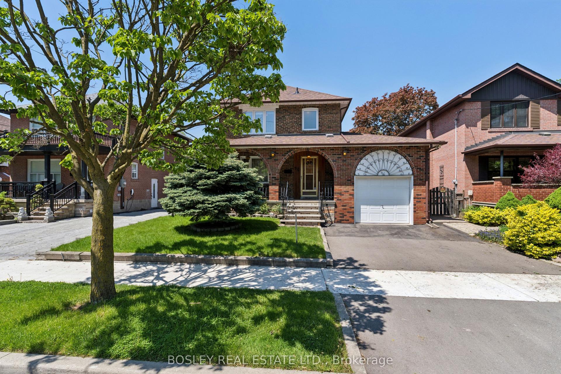96 Macdonald Avenue, Toronto — Detached for sale, photo 1