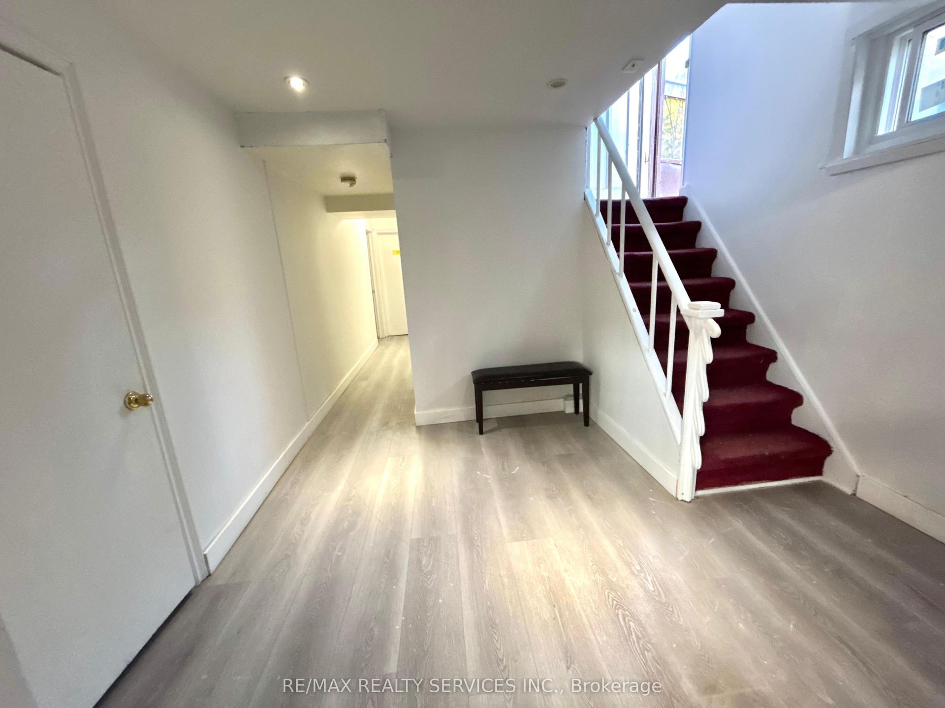 139 Bellamy Road N, Toronto — Detached for lease, photo 1