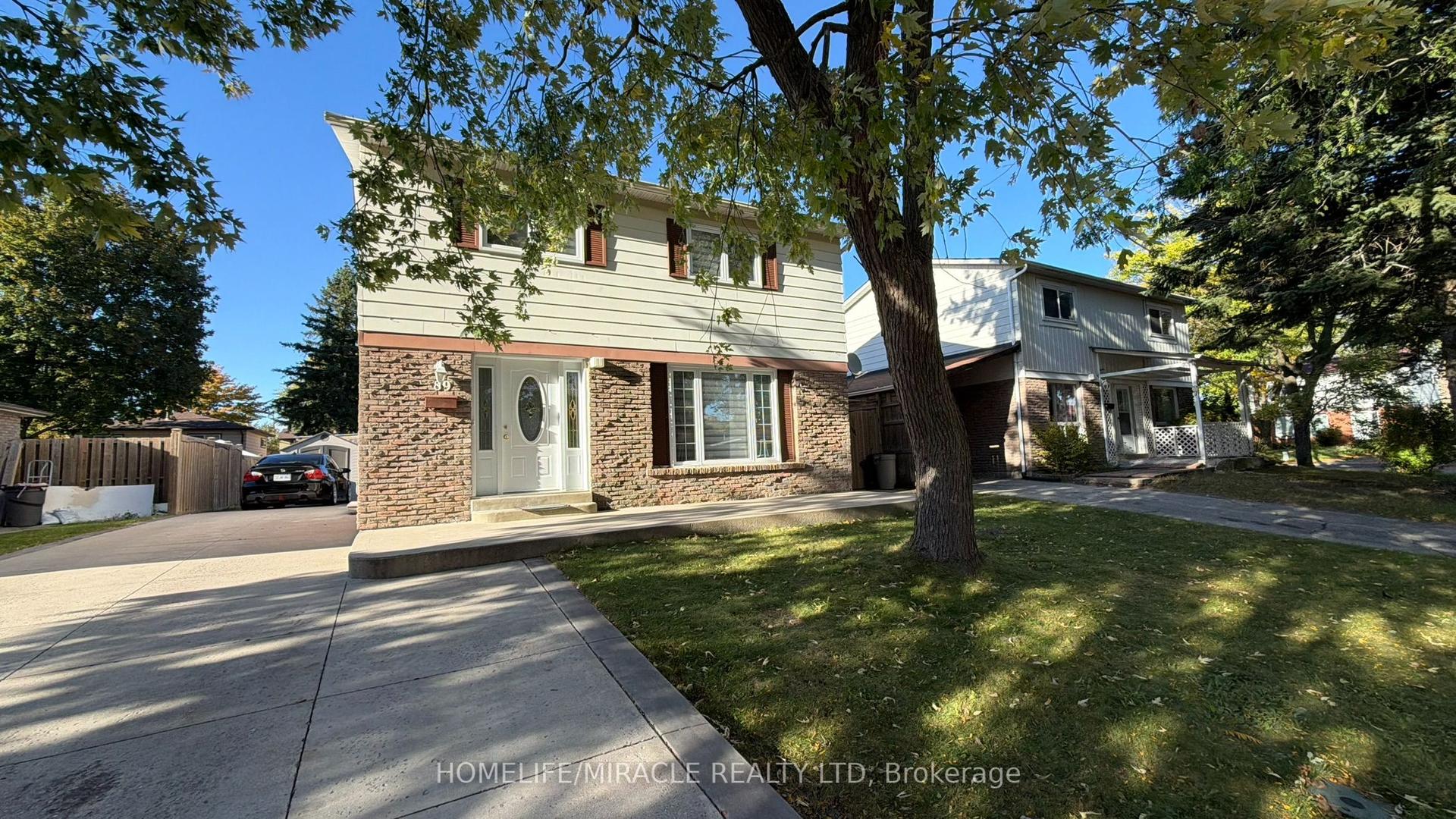 89 Dunsfold Drive, Toronto — Detached for lease, photo 1