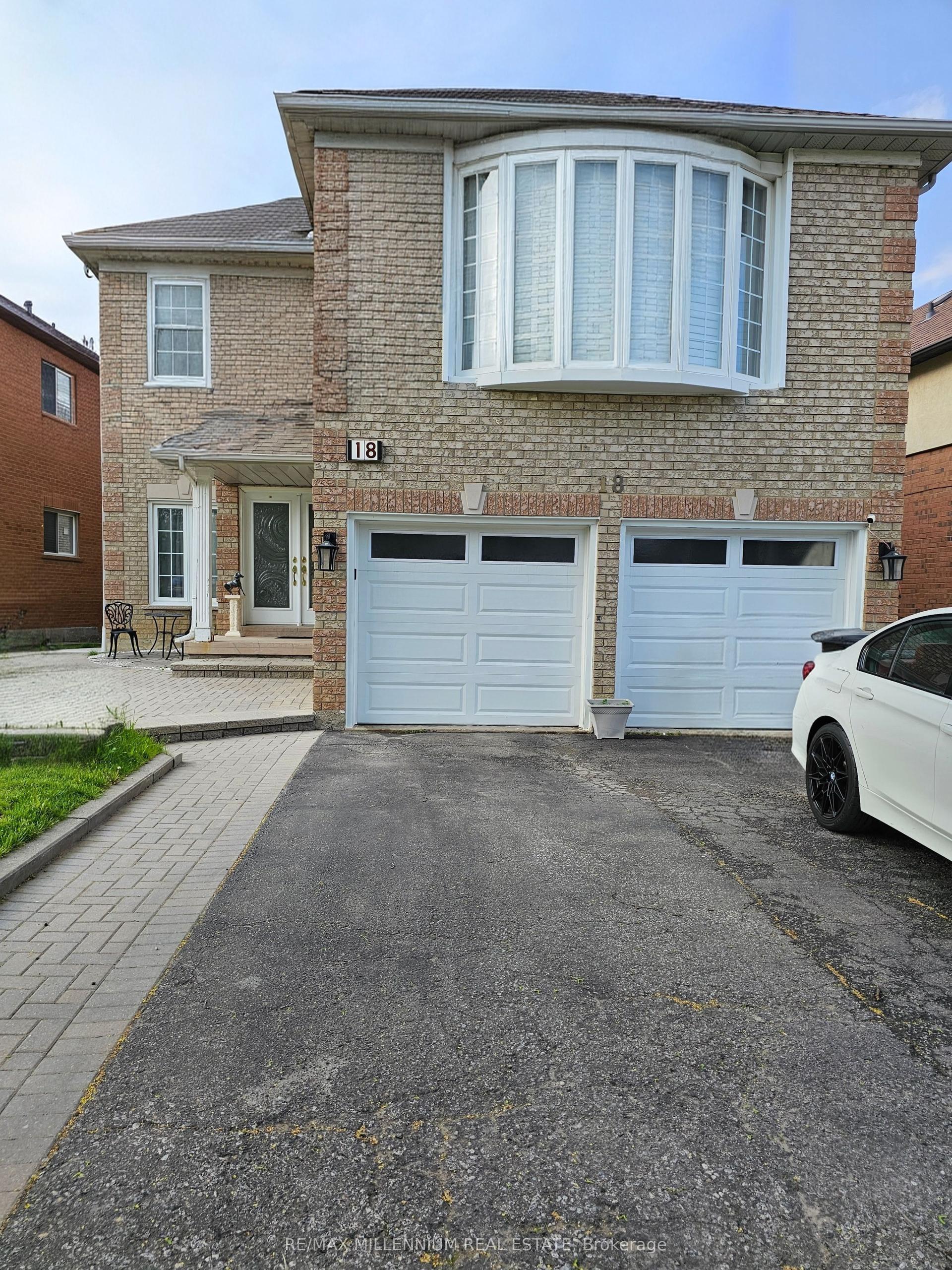 18 Red Stag Road — photo 1