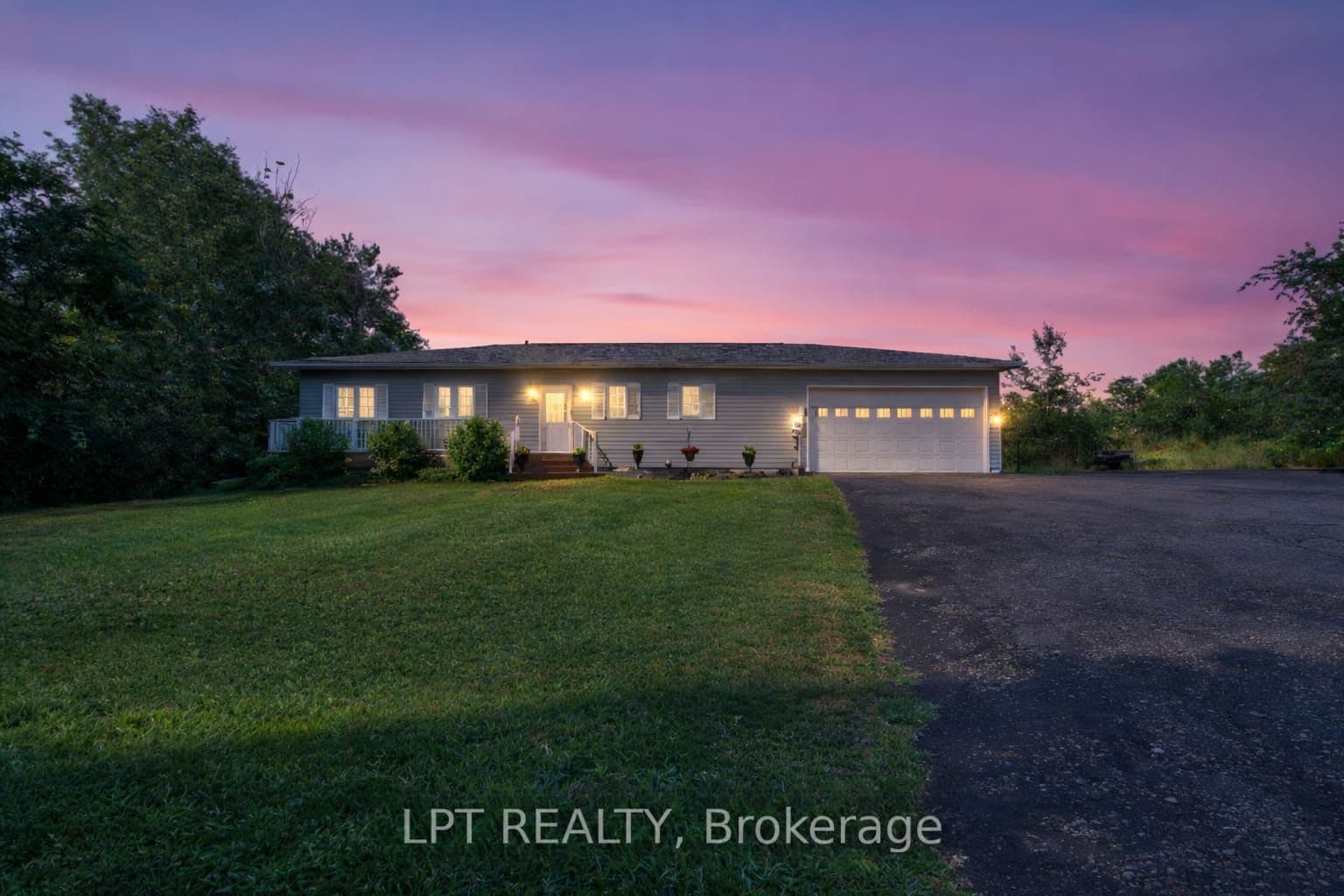 92 Tate's Bay Road — photo 1