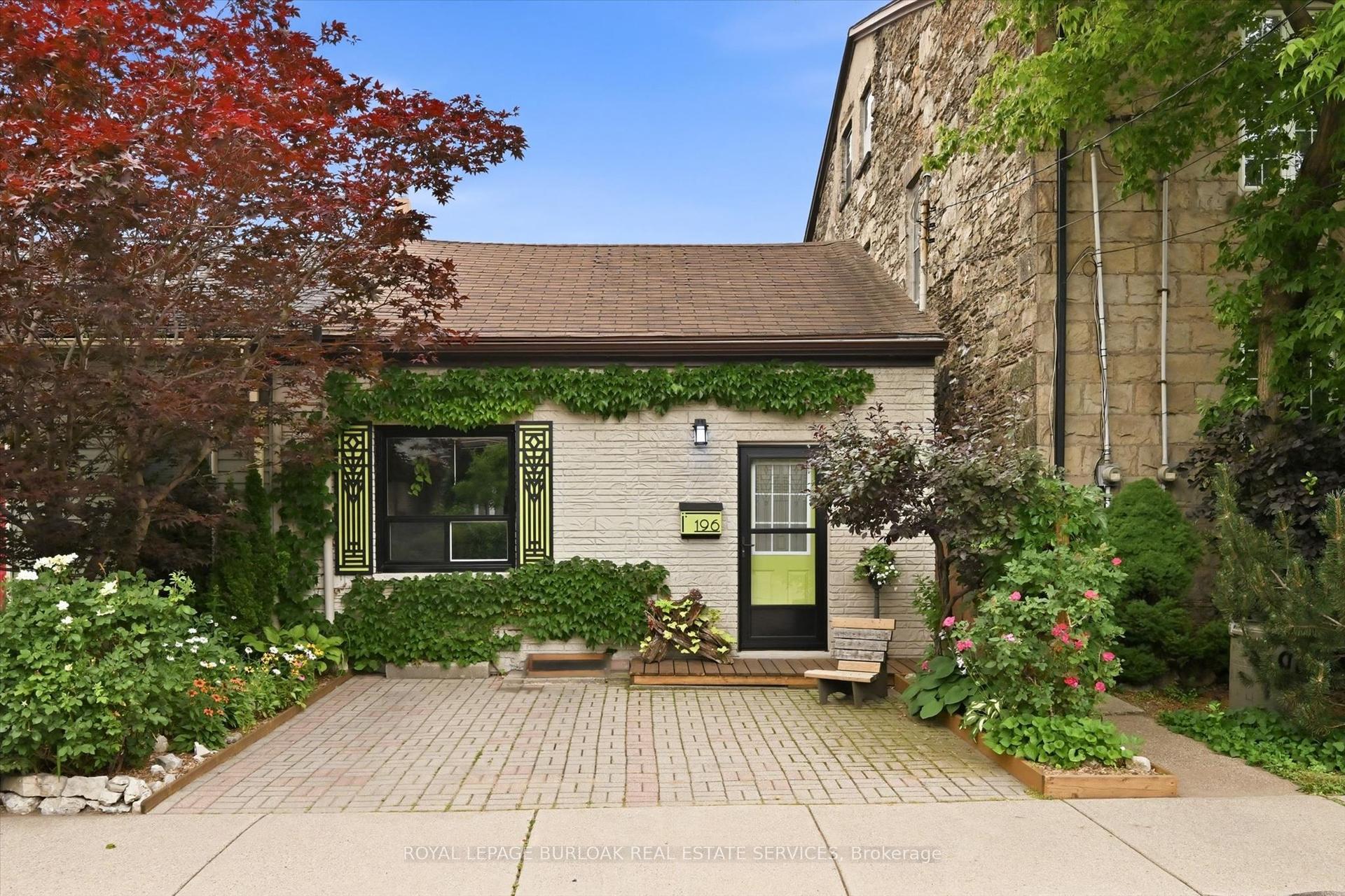196 Ray Street N, Hamilton — Semi-Detached for lease, photo 1